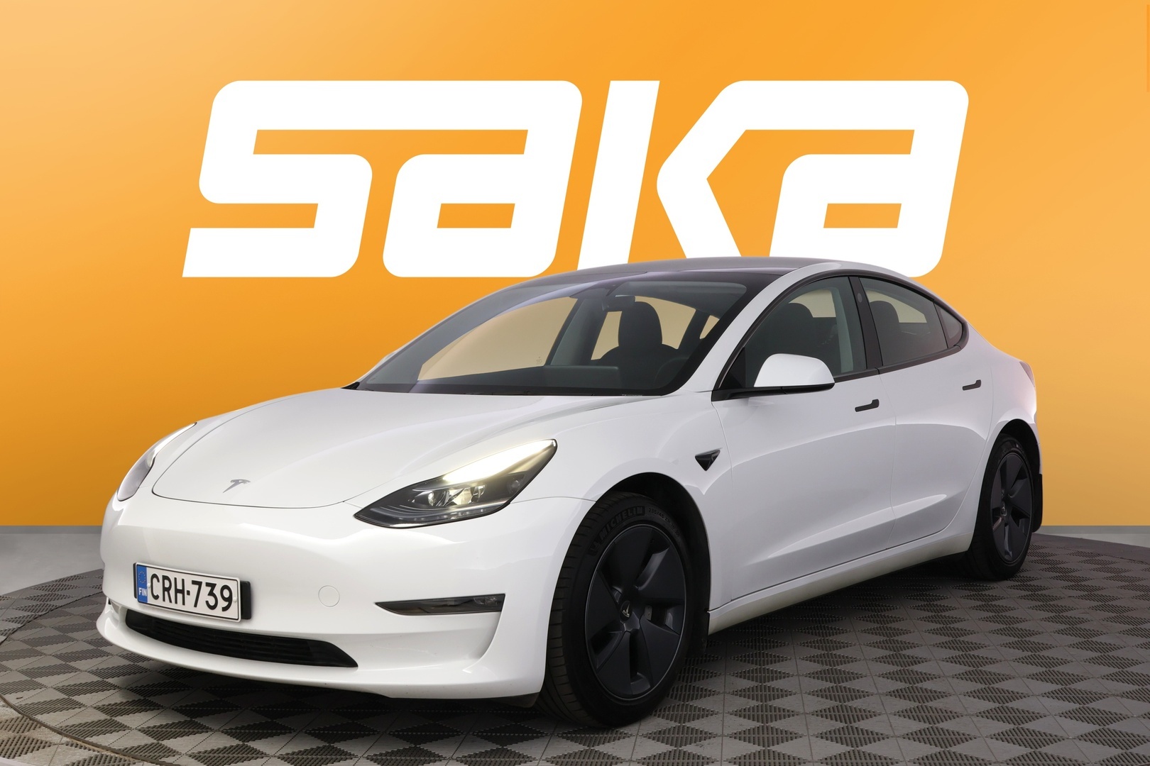TESLA Model 3 2023