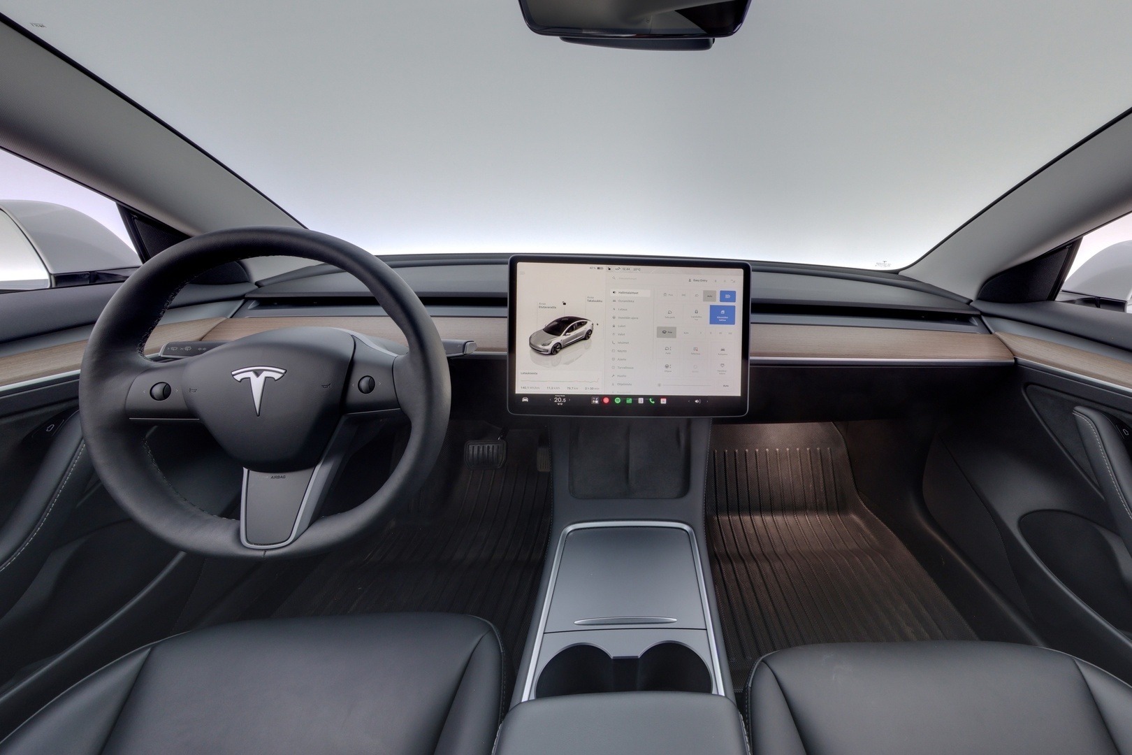 TESLA Model 3 2023