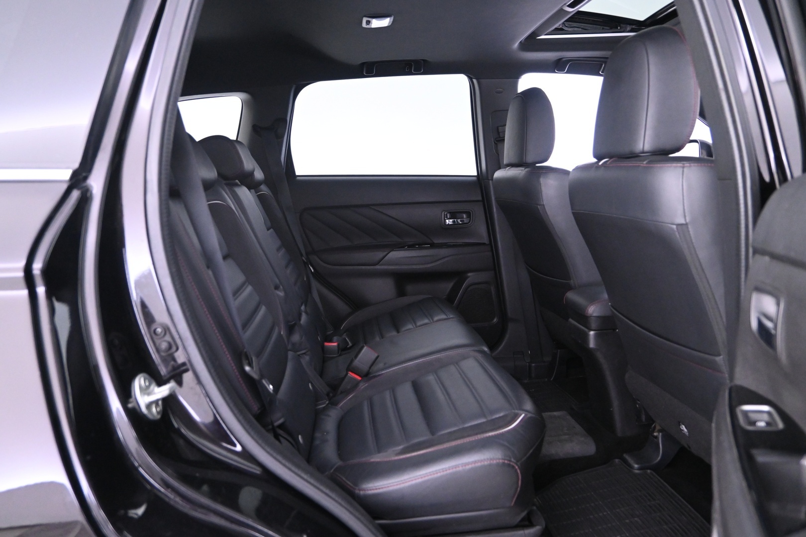 MITSUBISHI Outlander 2018