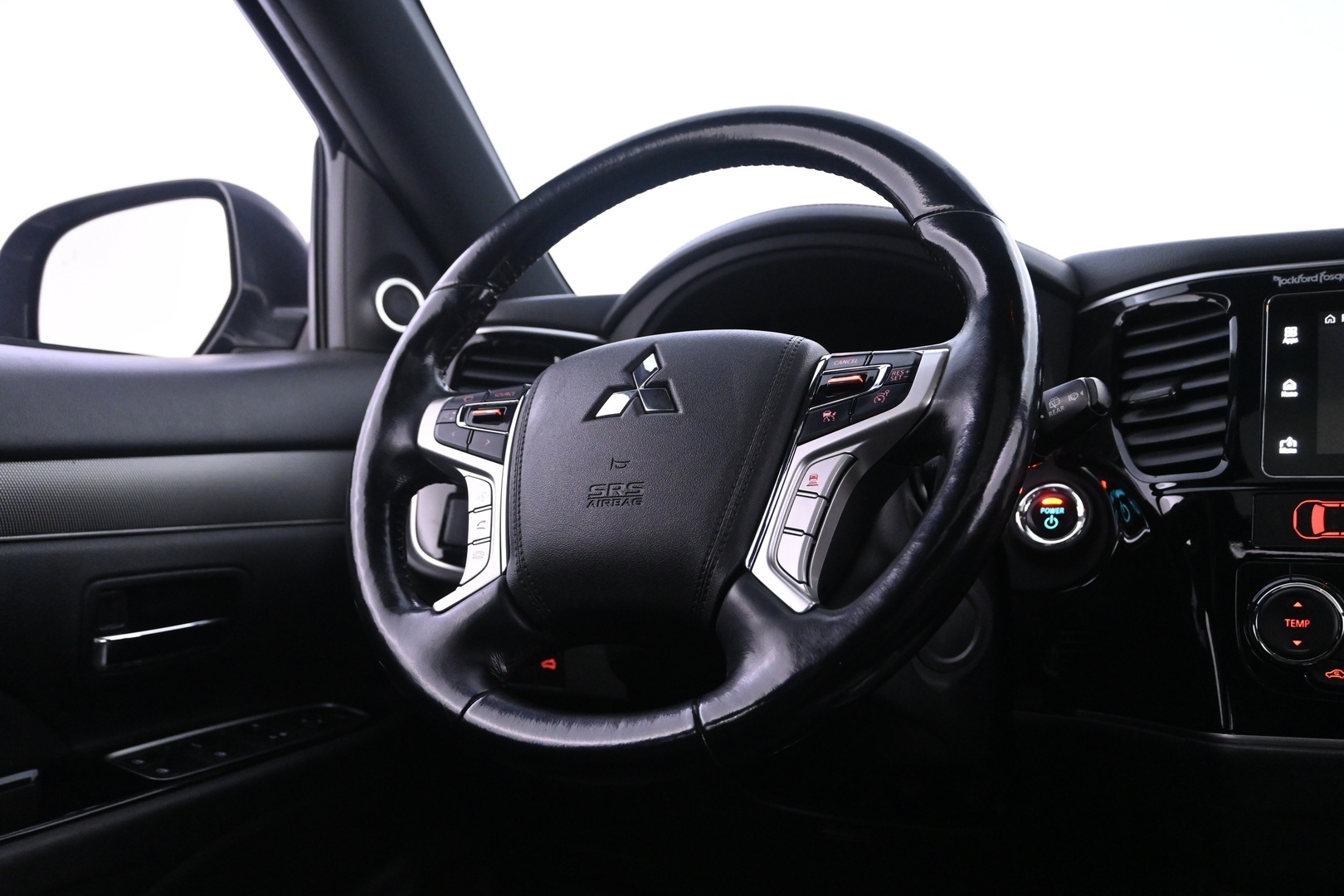MITSUBISHI Outlander 2018