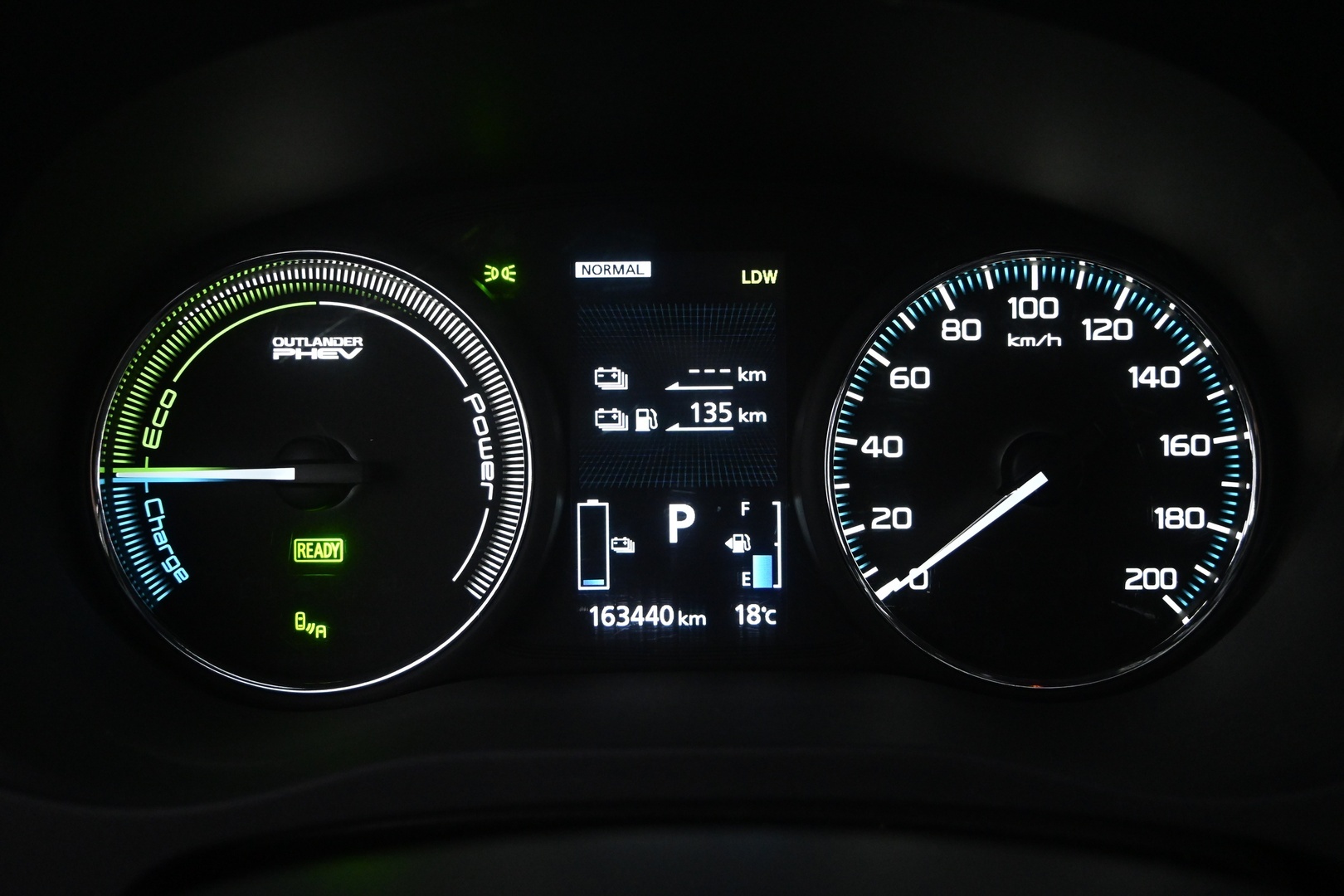 MITSUBISHI Outlander 2018