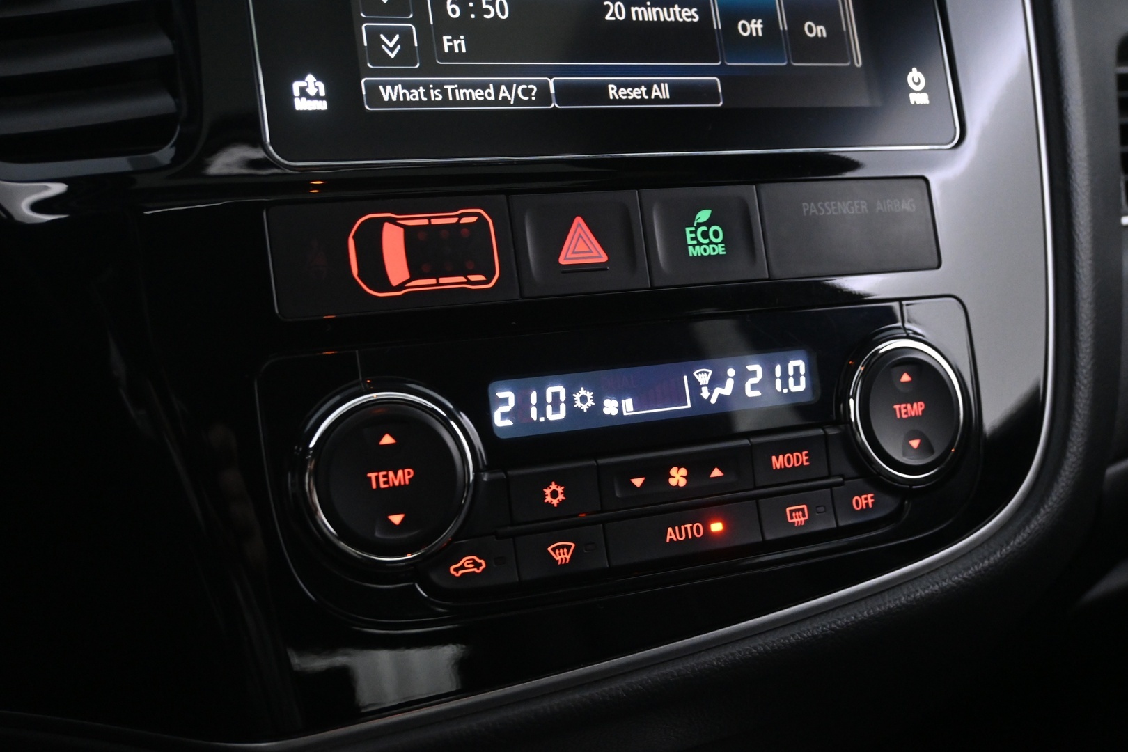 MITSUBISHI Outlander 2018