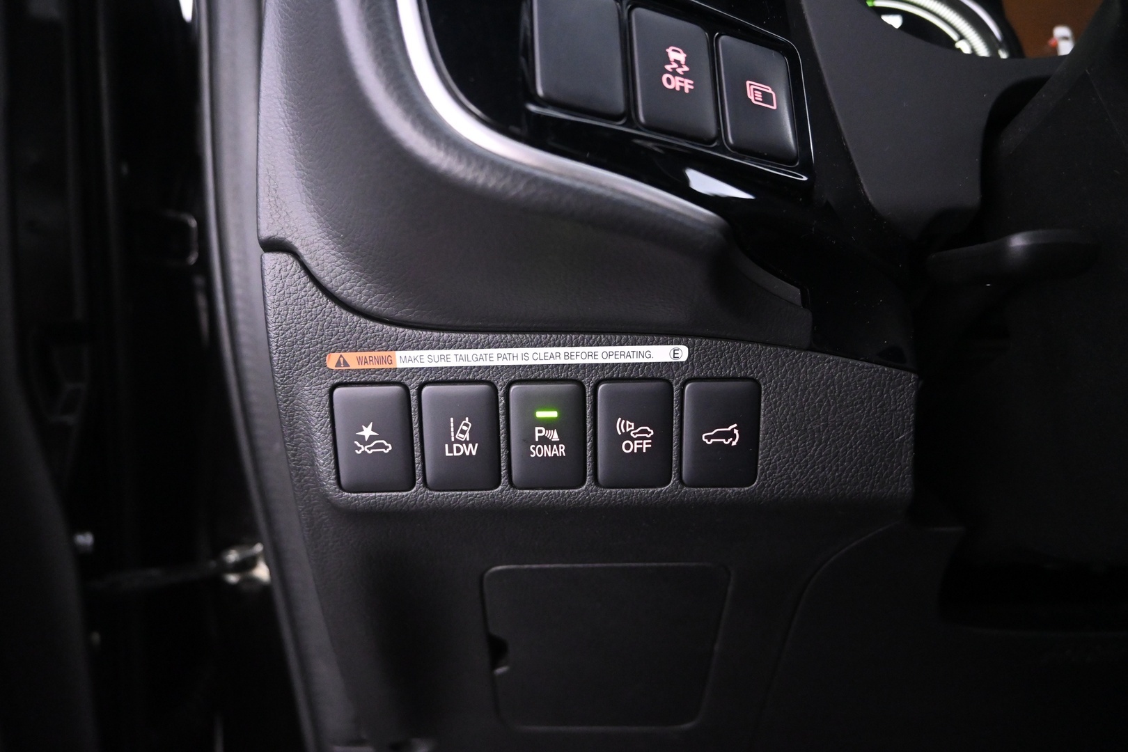 MITSUBISHI Outlander 2018