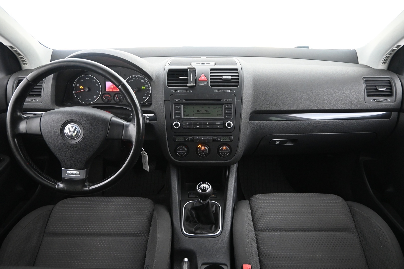 VOLKSWAGEN Golf 2006