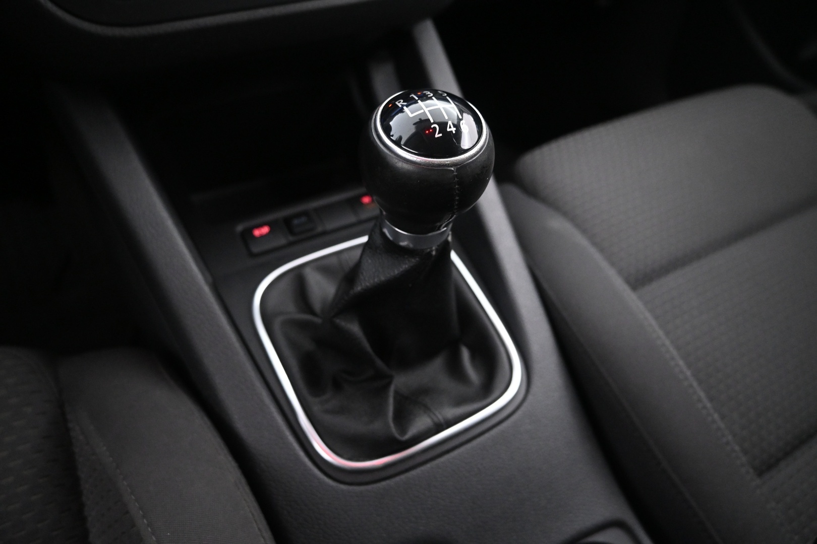 VOLKSWAGEN Golf 2006