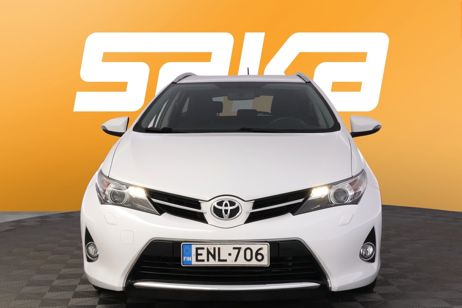 TOYOTA Auris 2015