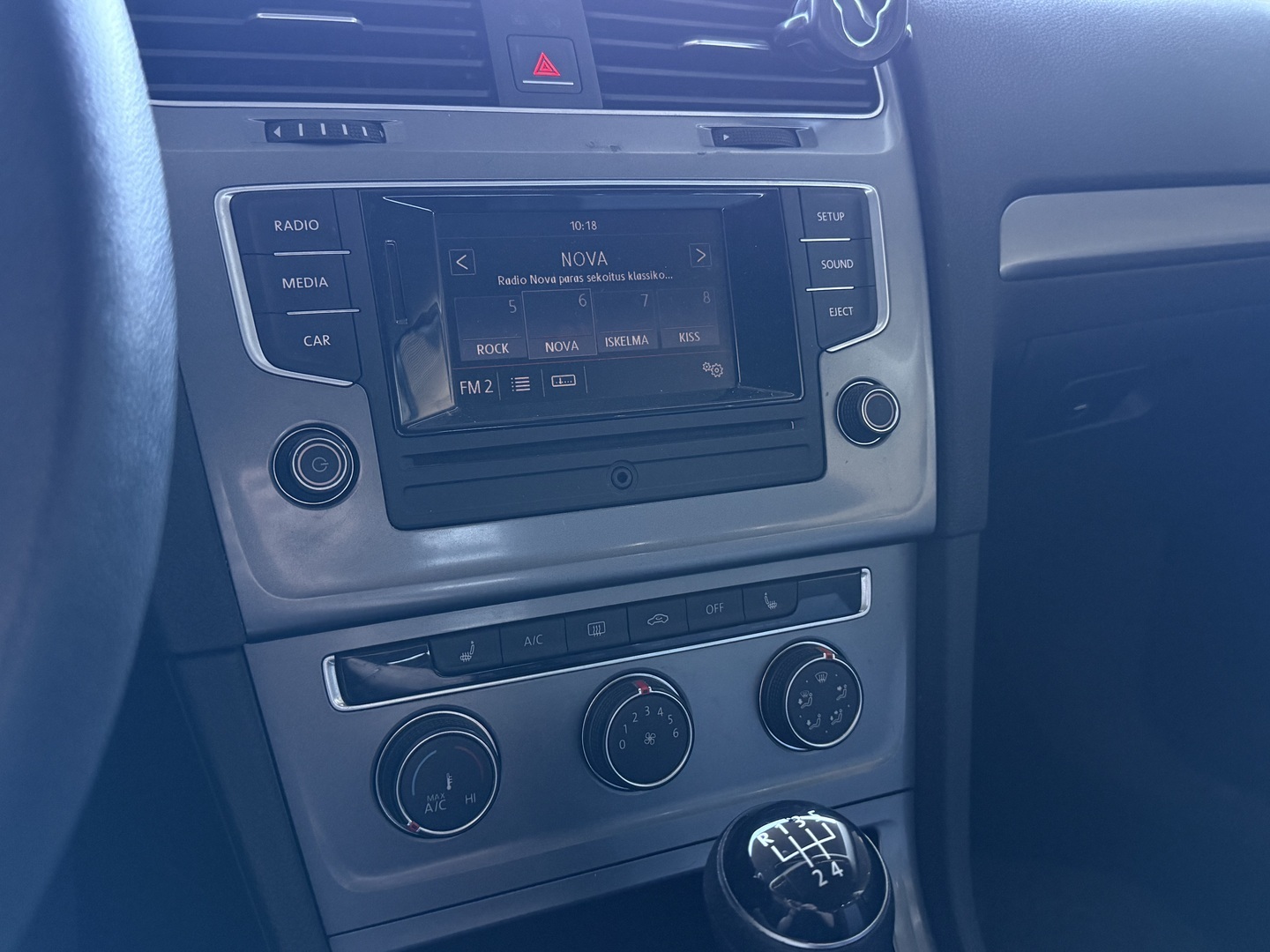 VOLKSWAGEN Golf 2015