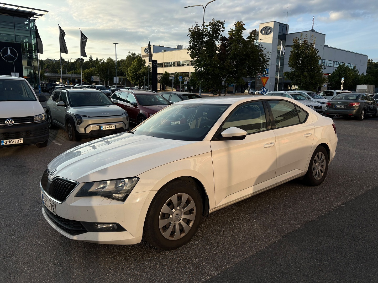 SKODA Superb 2016