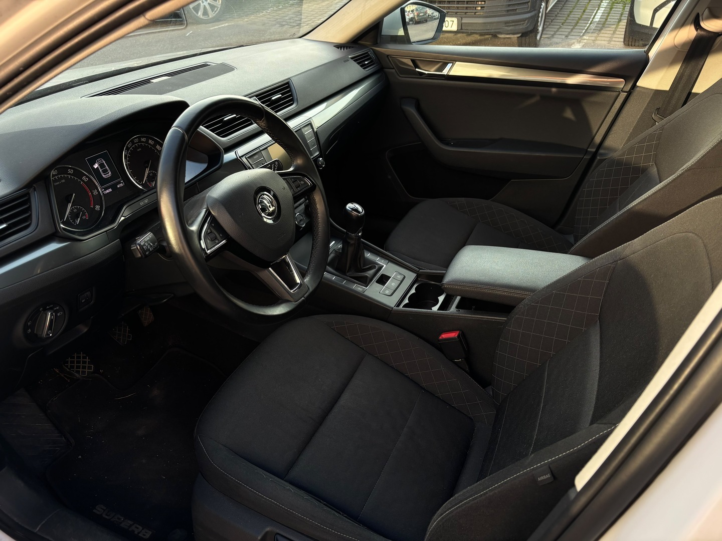 SKODA Superb 2016