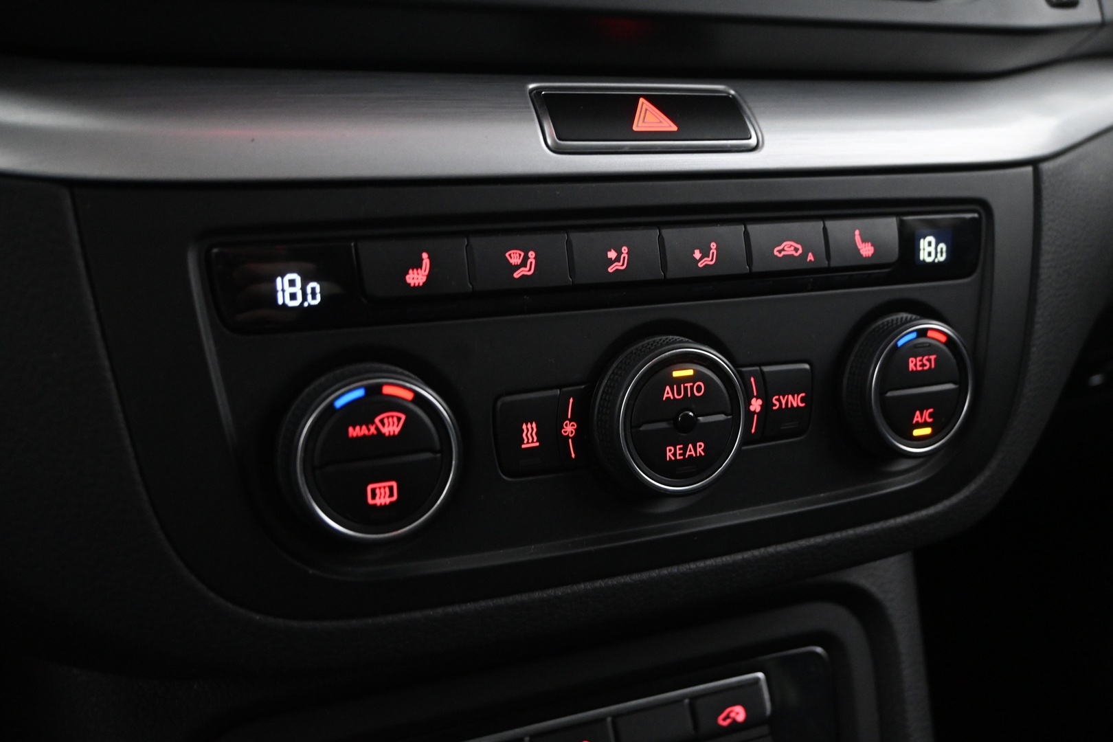 VOLKSWAGEN Sharan 2016