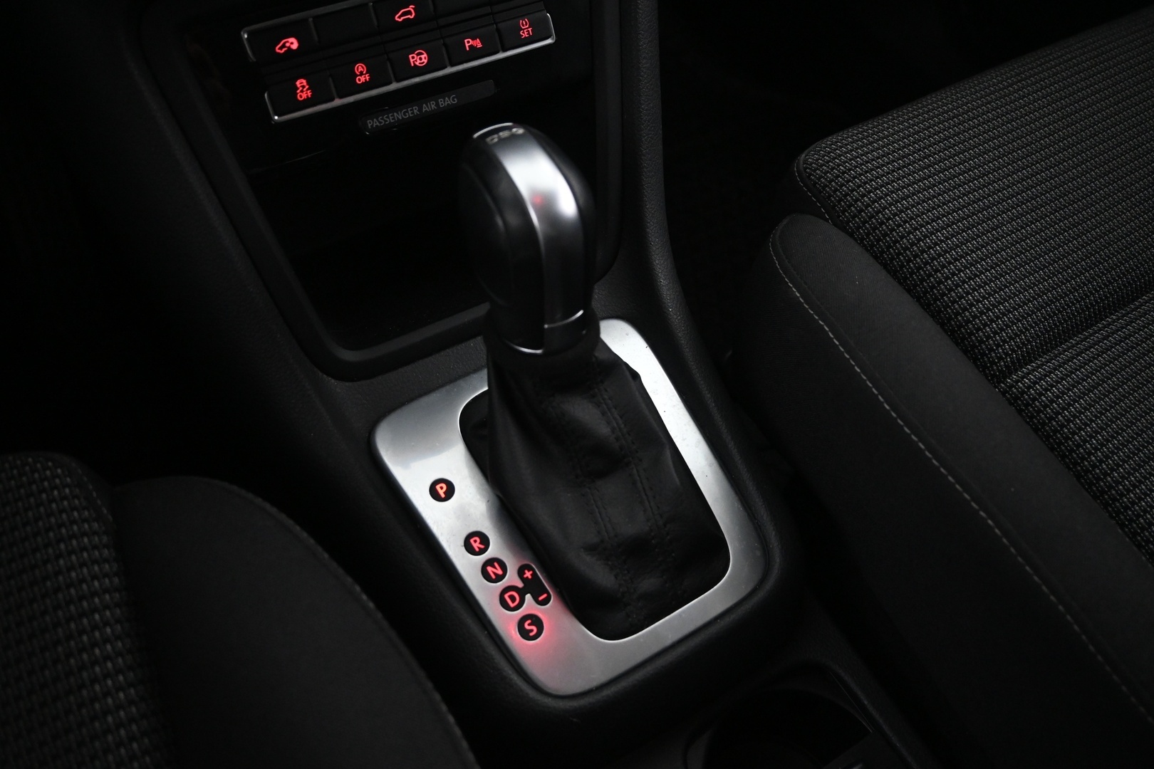 VOLKSWAGEN Sharan 2016