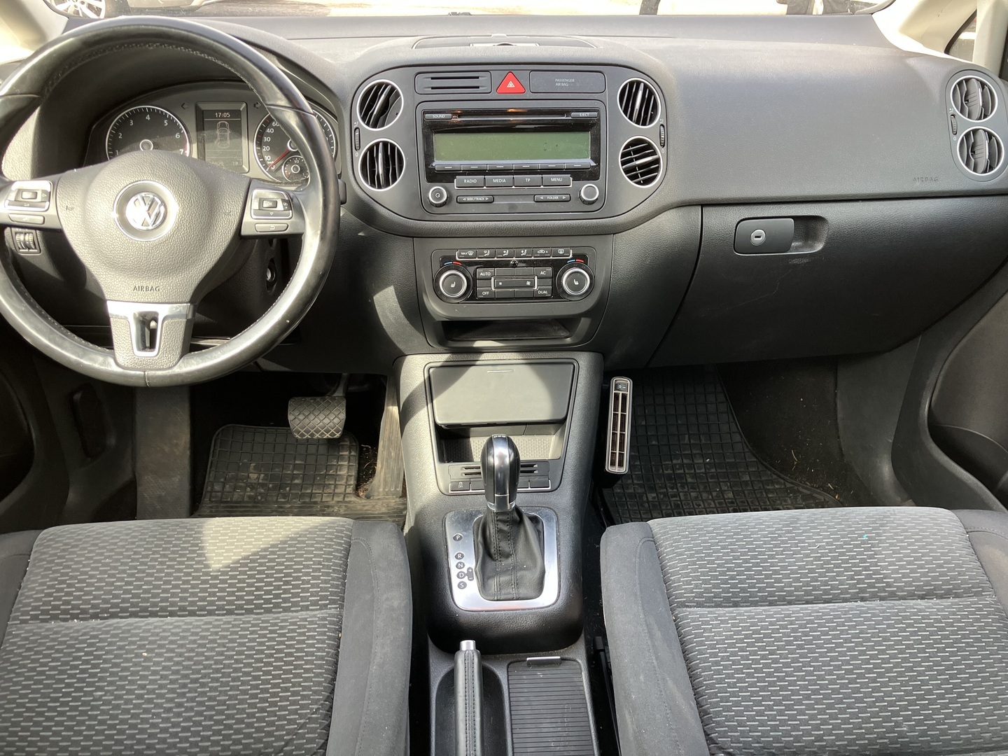 VOLKSWAGEN Golf Plus 2011