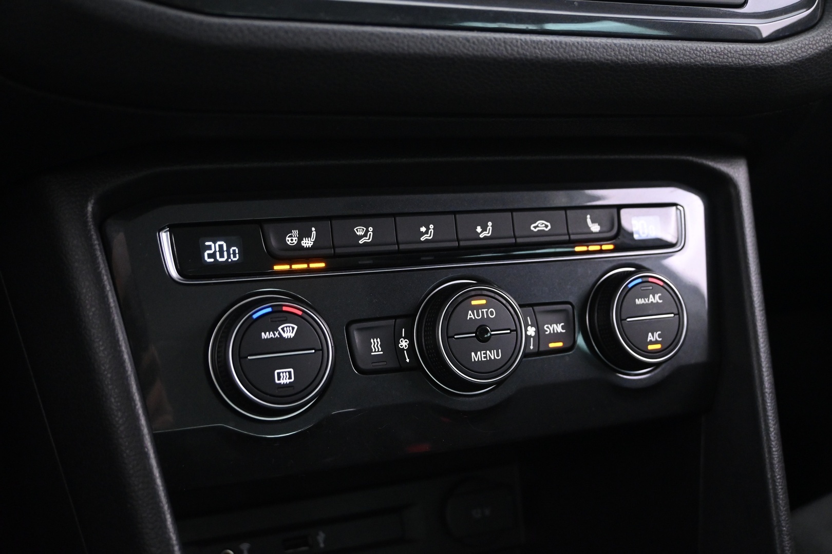 VOLKSWAGEN Tiguan 2017