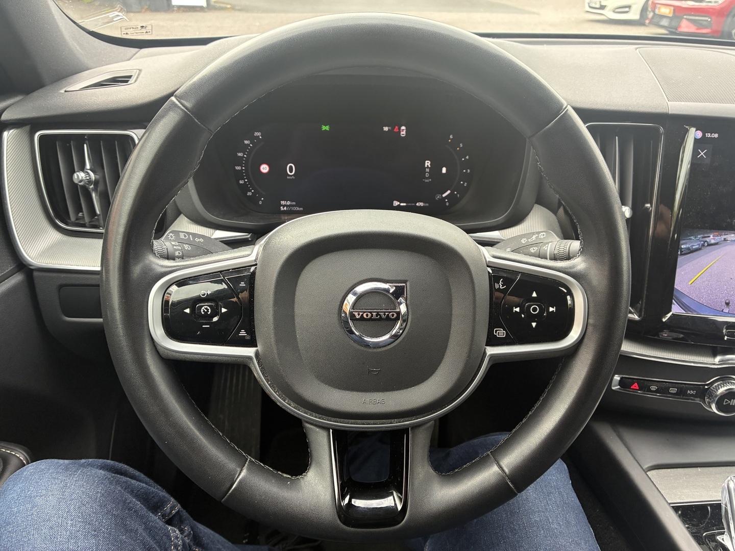 VOLVO XC60 2023