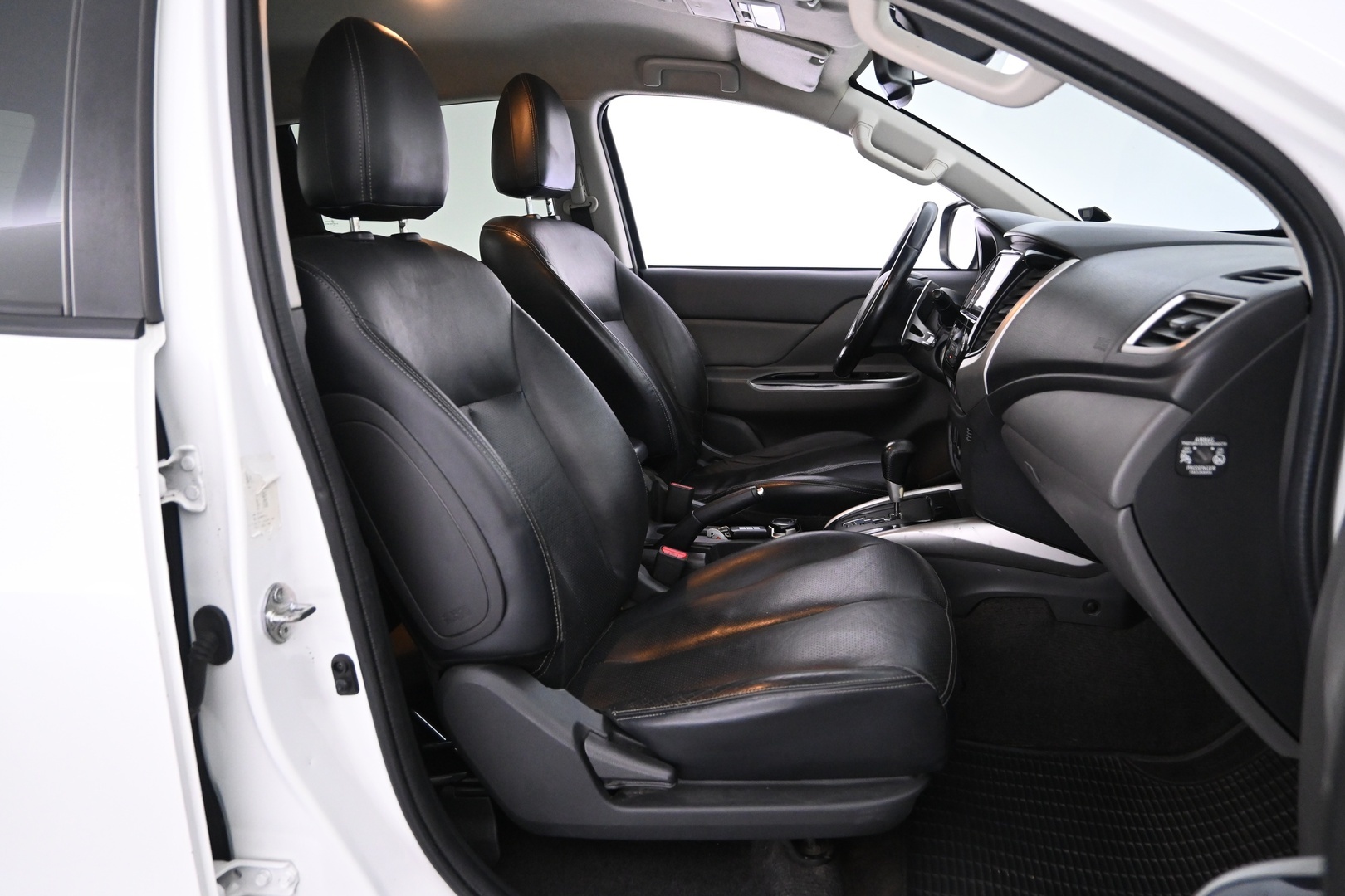 MITSUBISHI L200 2017