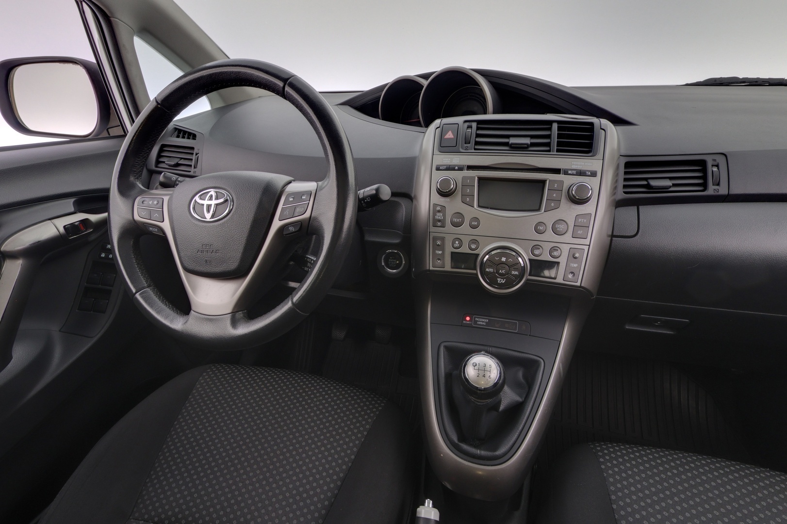 TOYOTA Verso 2010