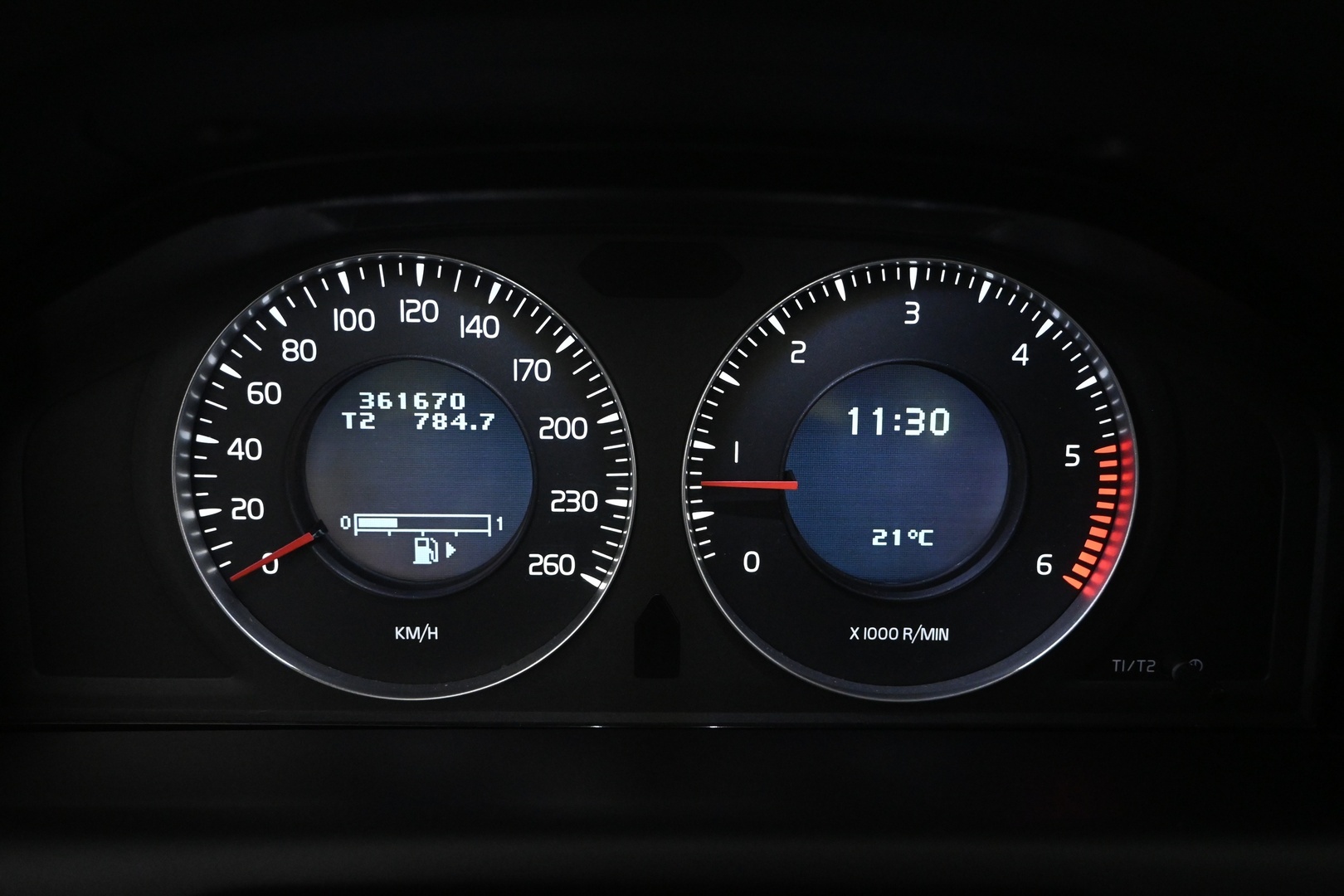 VOLVO XC60 2011