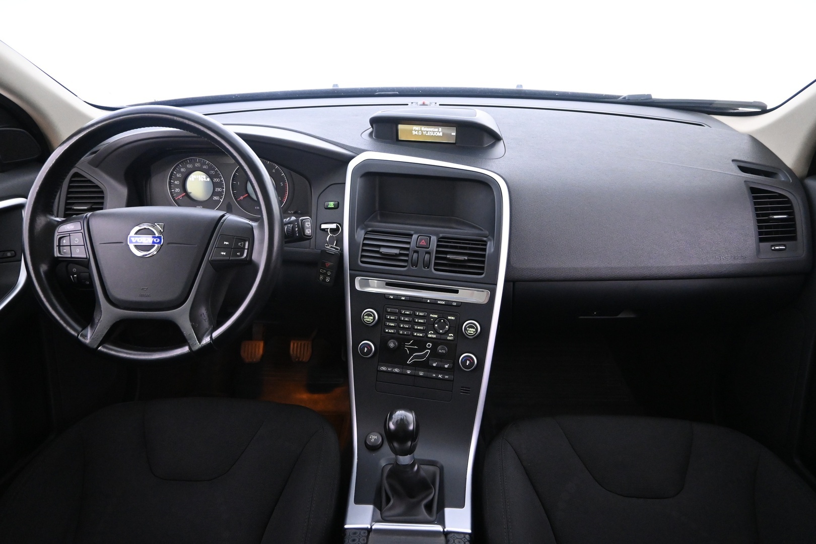 VOLVO XC60 2011