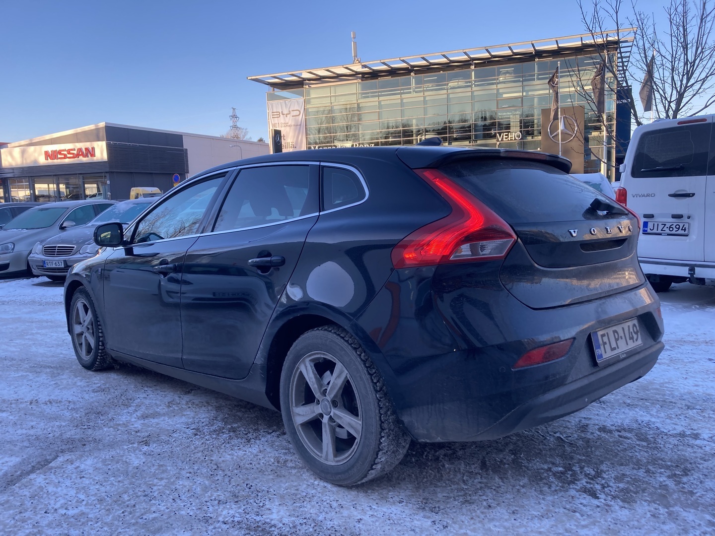 VOLVO V40 2015