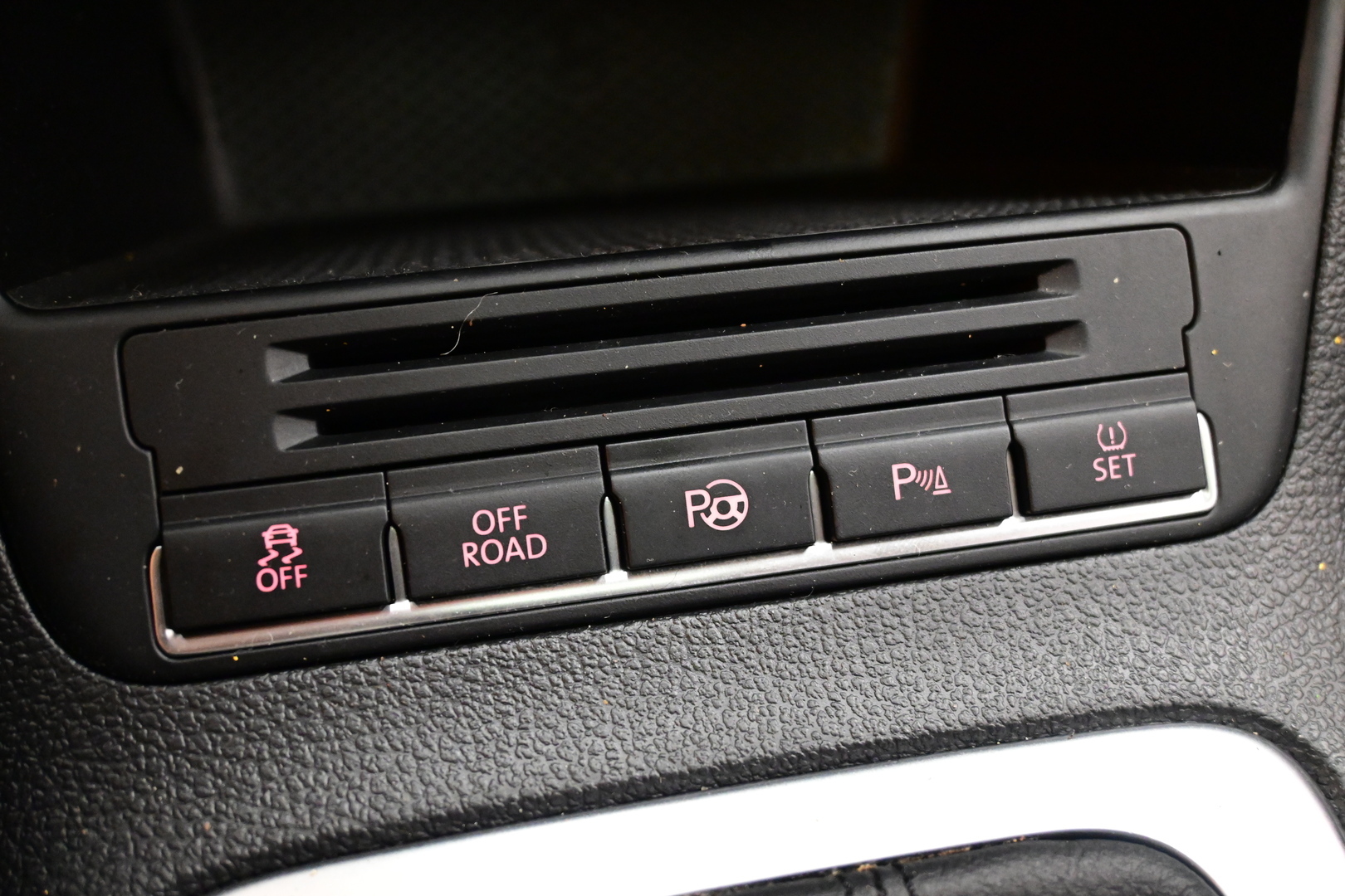 VOLKSWAGEN Tiguan 2011