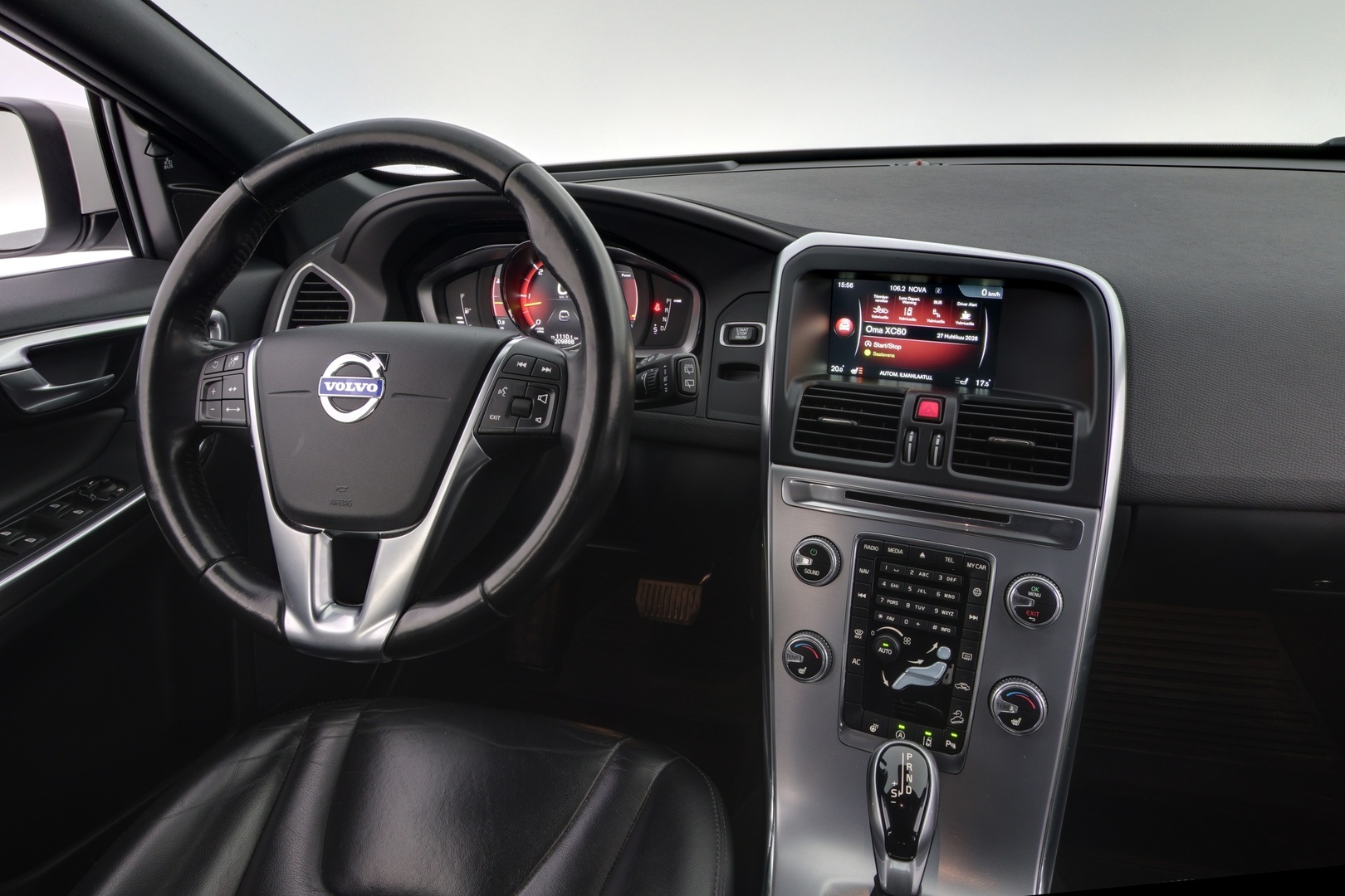 VOLVO XC60 2017
