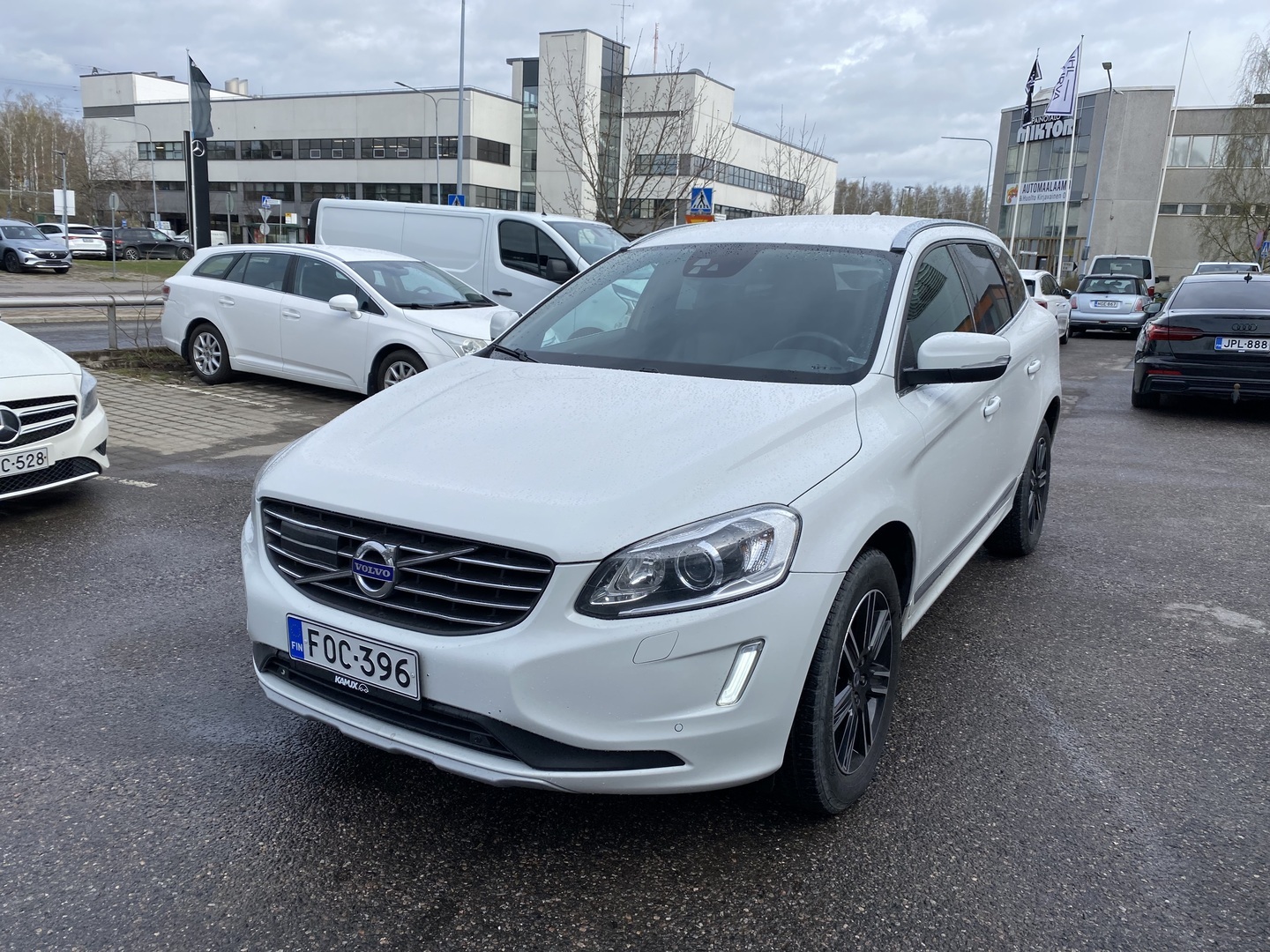 VOLVO XC60 2017