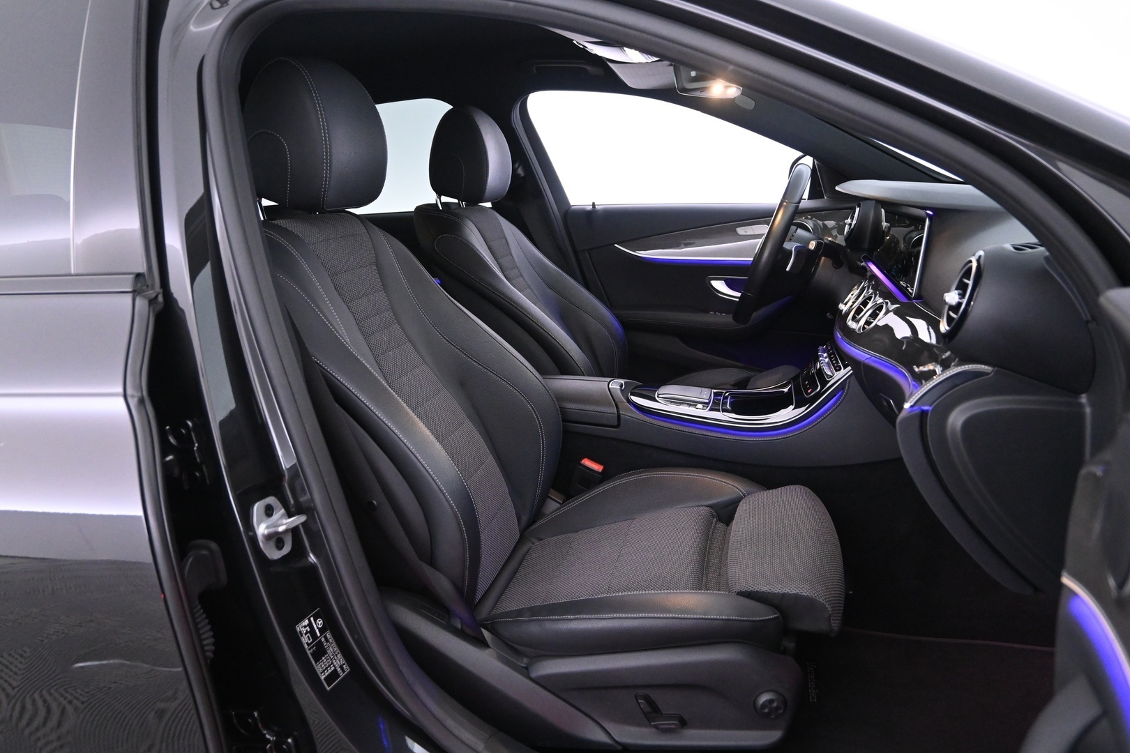 MERCEDES-BENZ E 2021