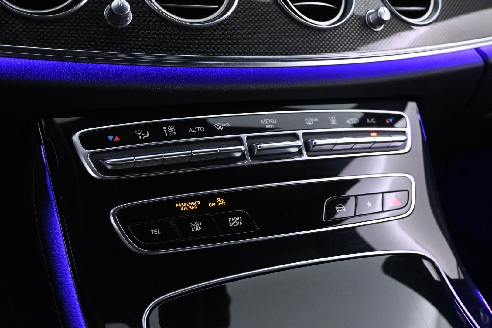 MERCEDES-BENZ E 2021