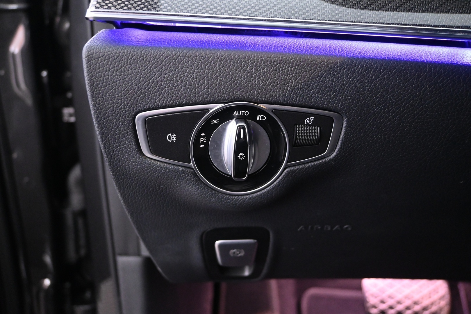 MERCEDES-BENZ E 2021