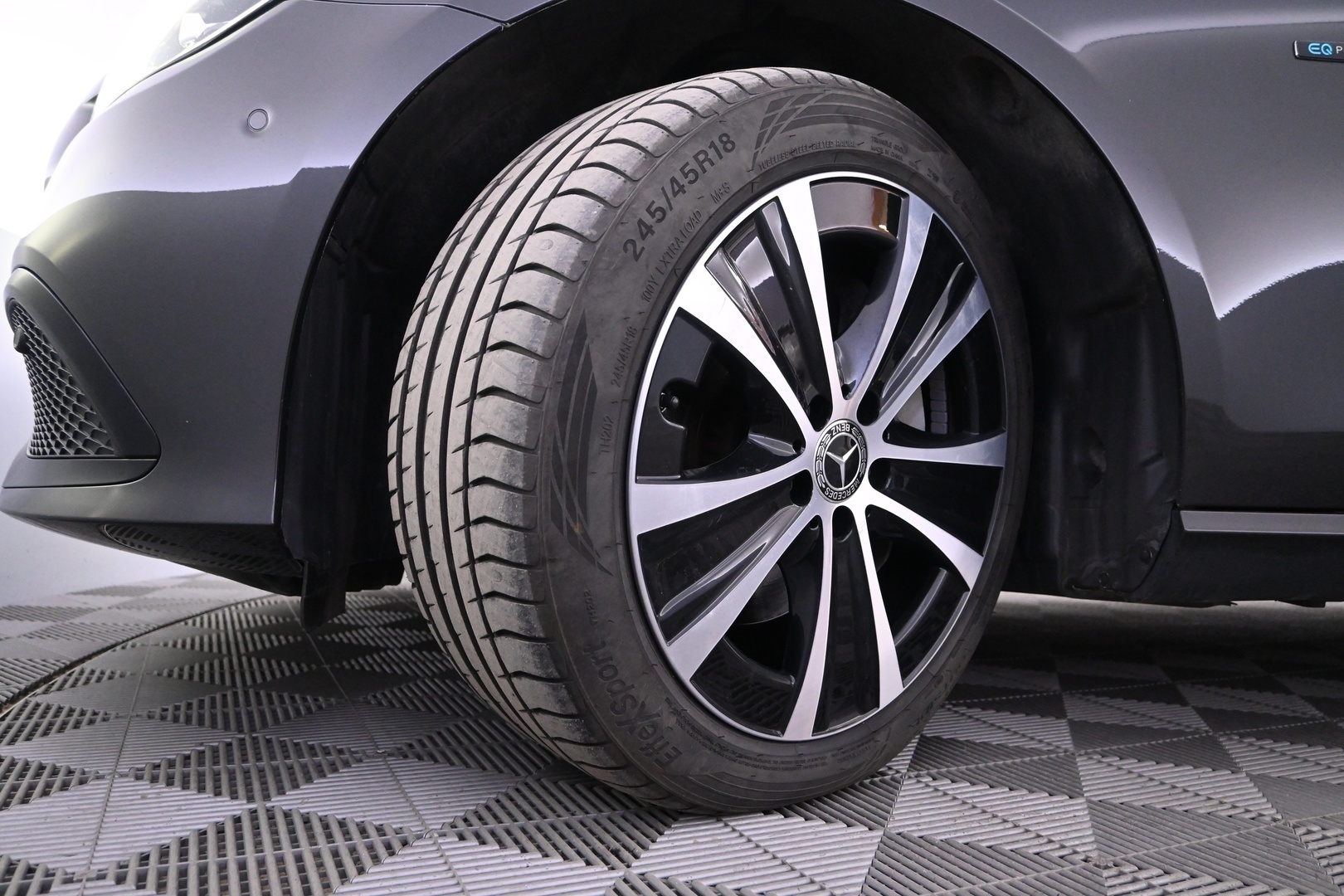 MERCEDES-BENZ E 2021