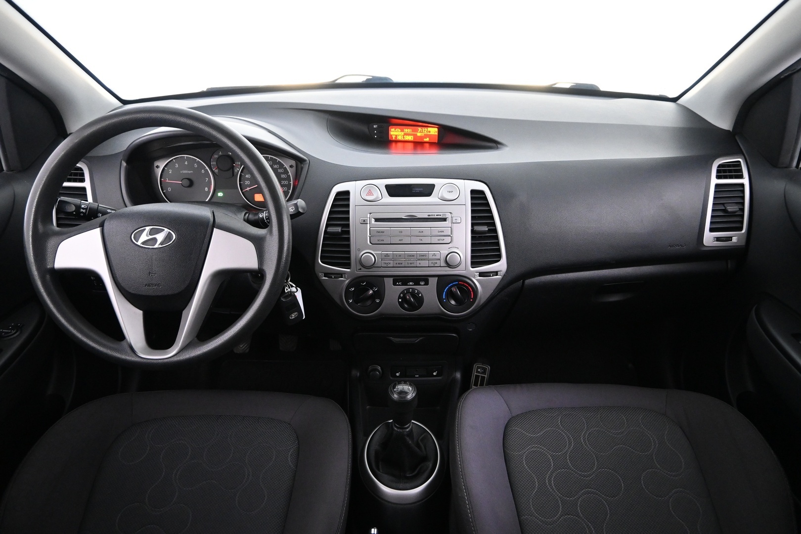 HYUNDAI i20 2011