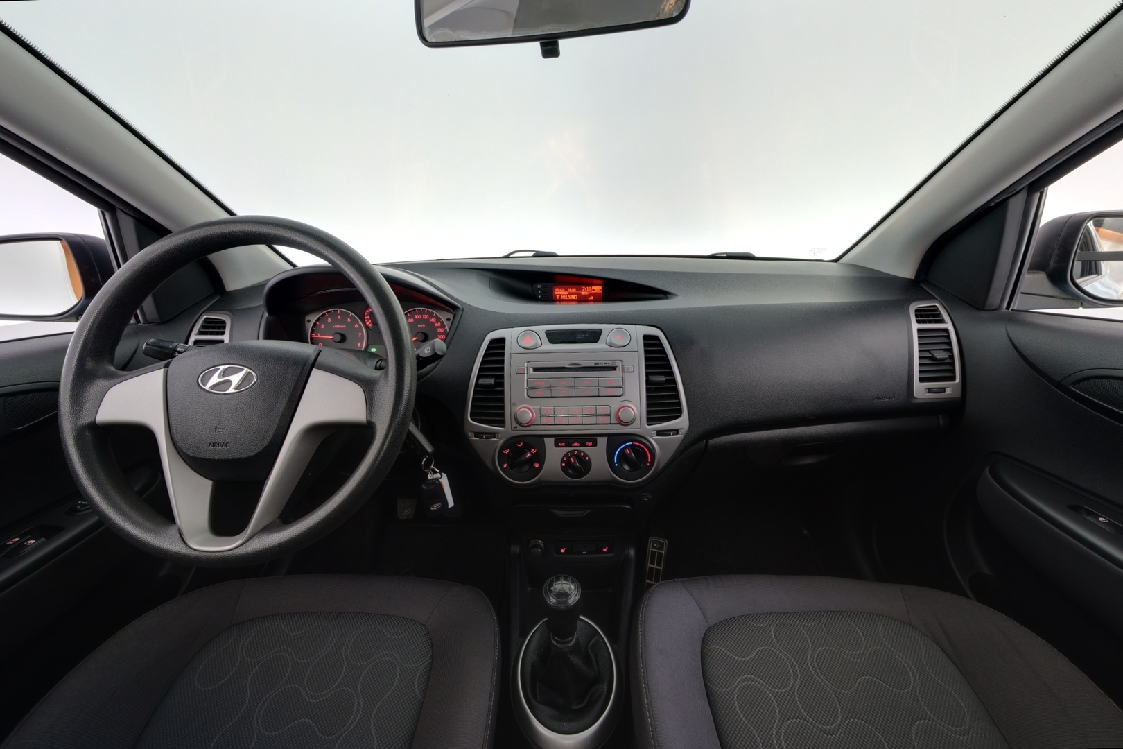 HYUNDAI i20 2011