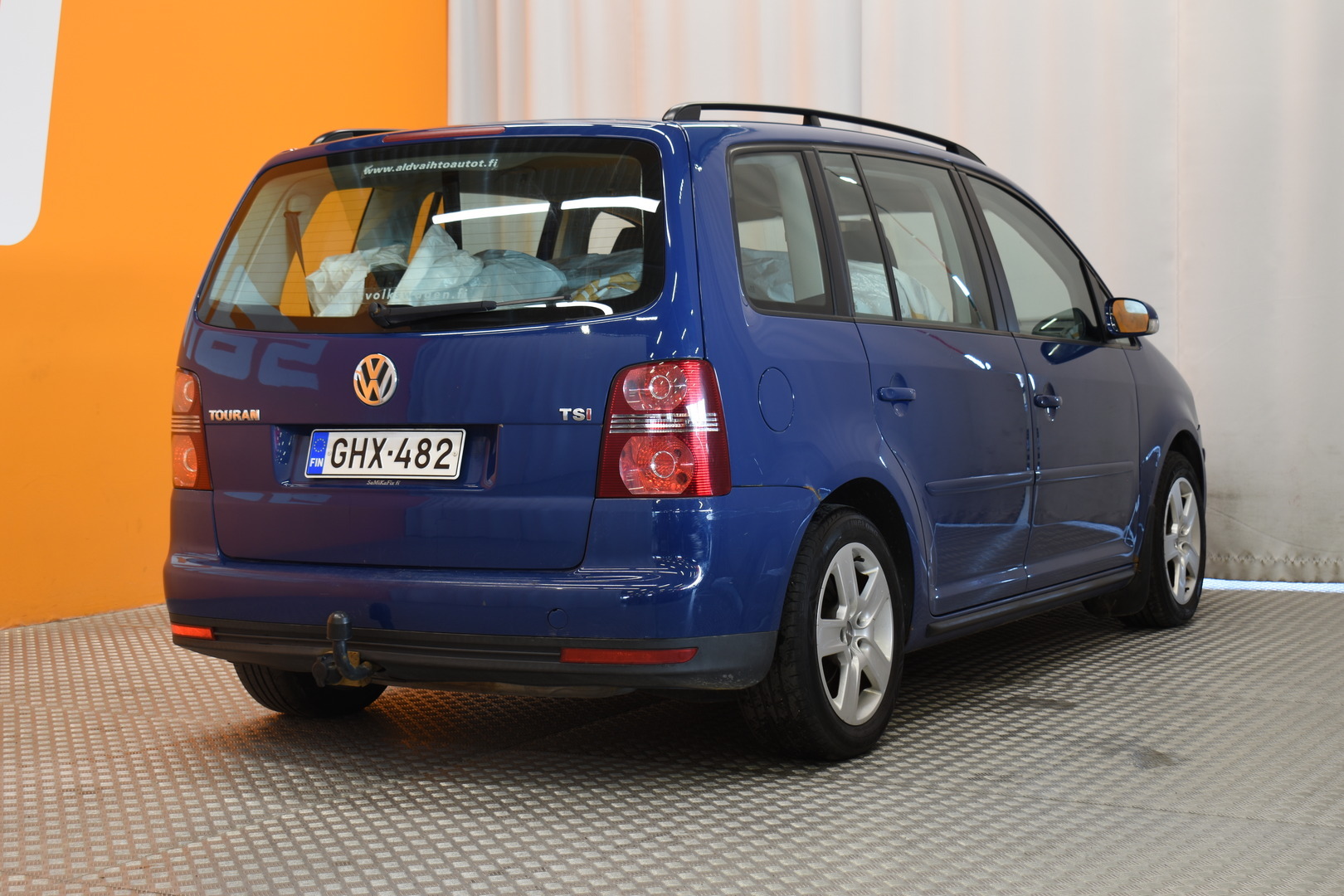 VOLKSWAGEN Touran 2008