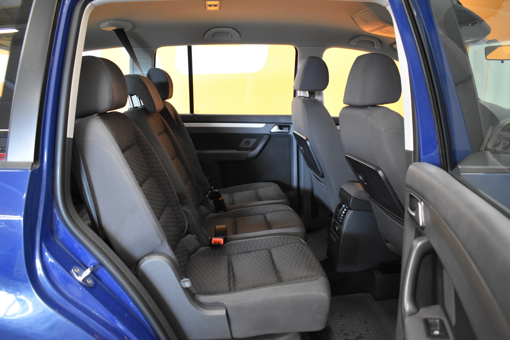 VOLKSWAGEN Touran 2008