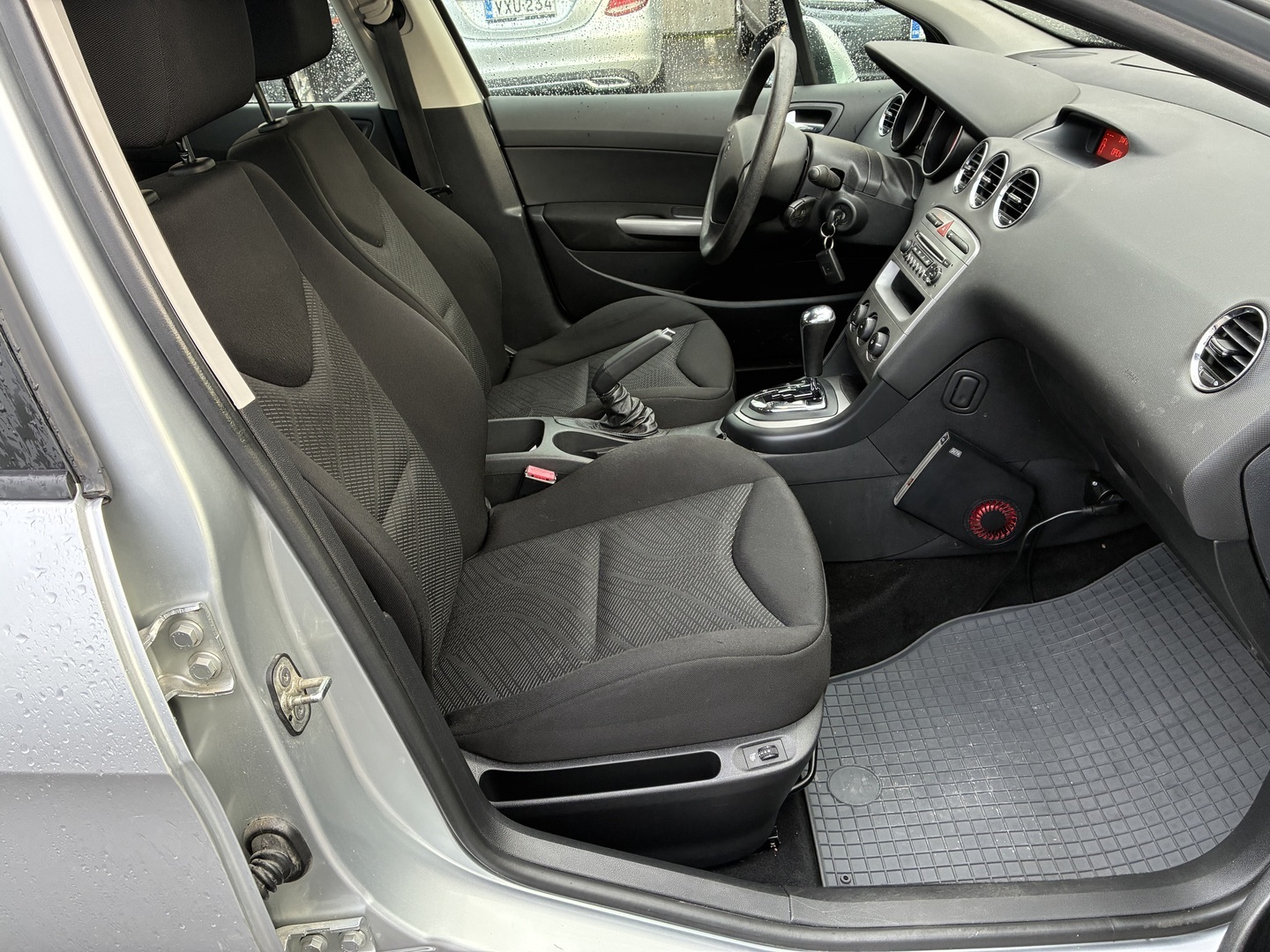 PEUGEOT 308 2010