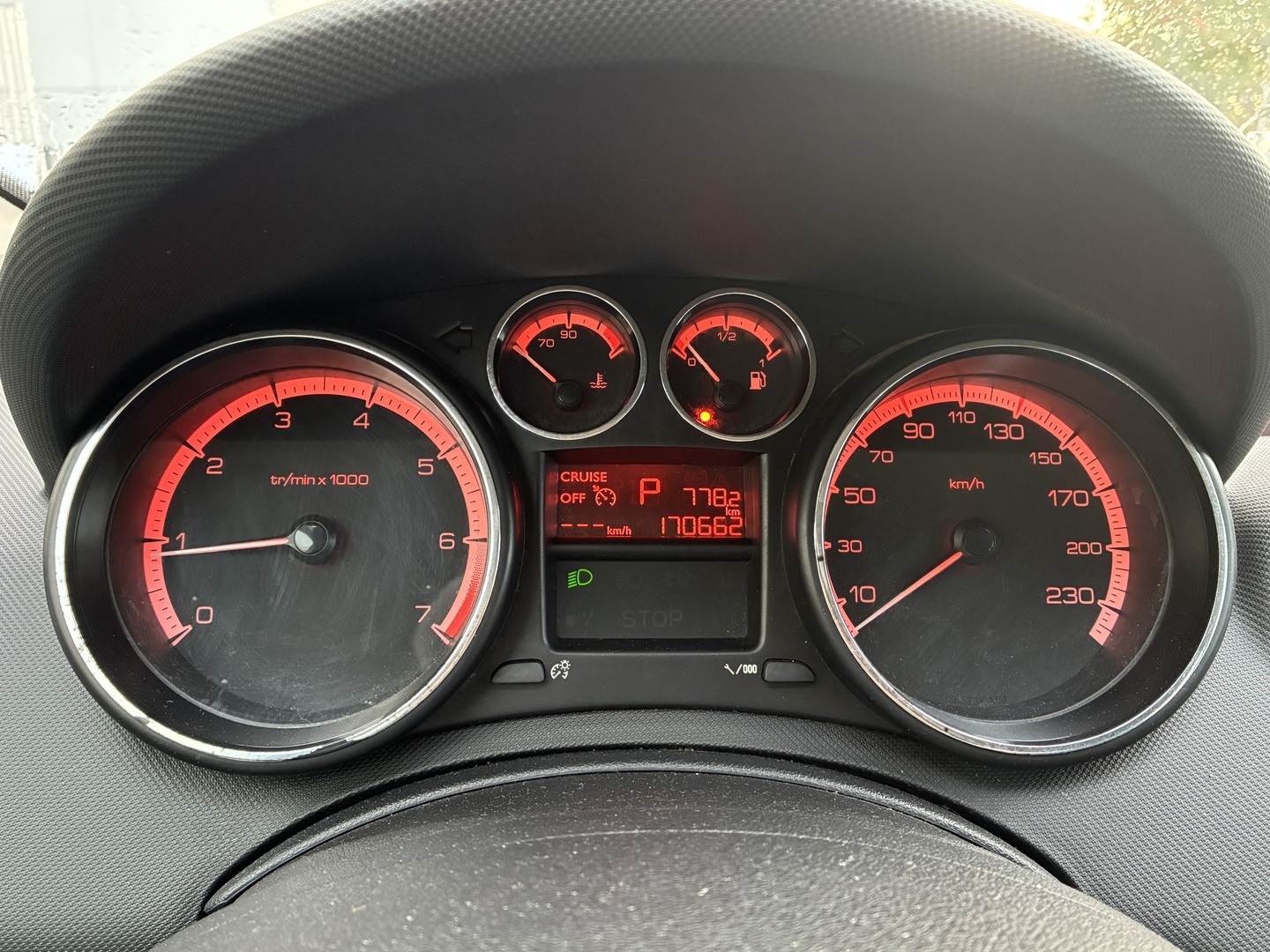 PEUGEOT 308 2010
