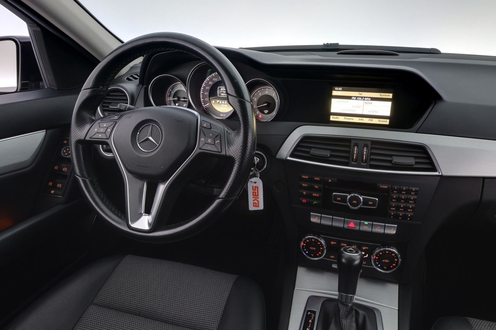 MERCEDES-BENZ C 2011
