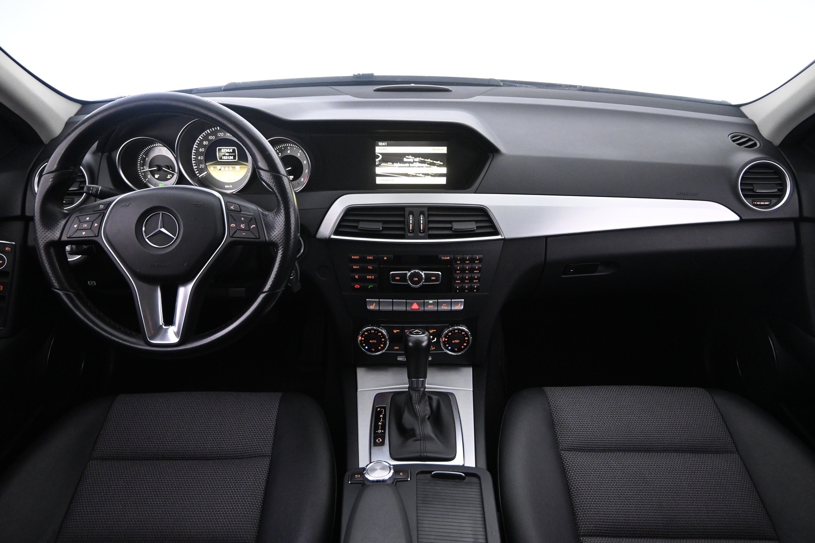 MERCEDES-BENZ C 2011
