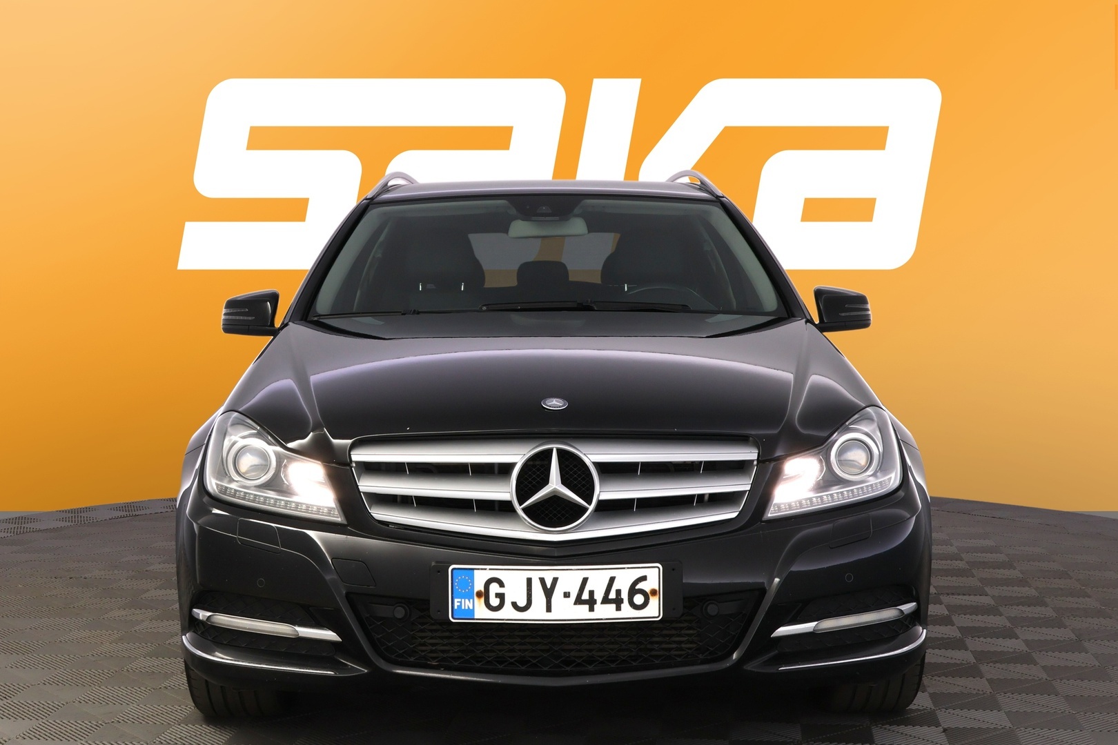 MERCEDES-BENZ C 2011