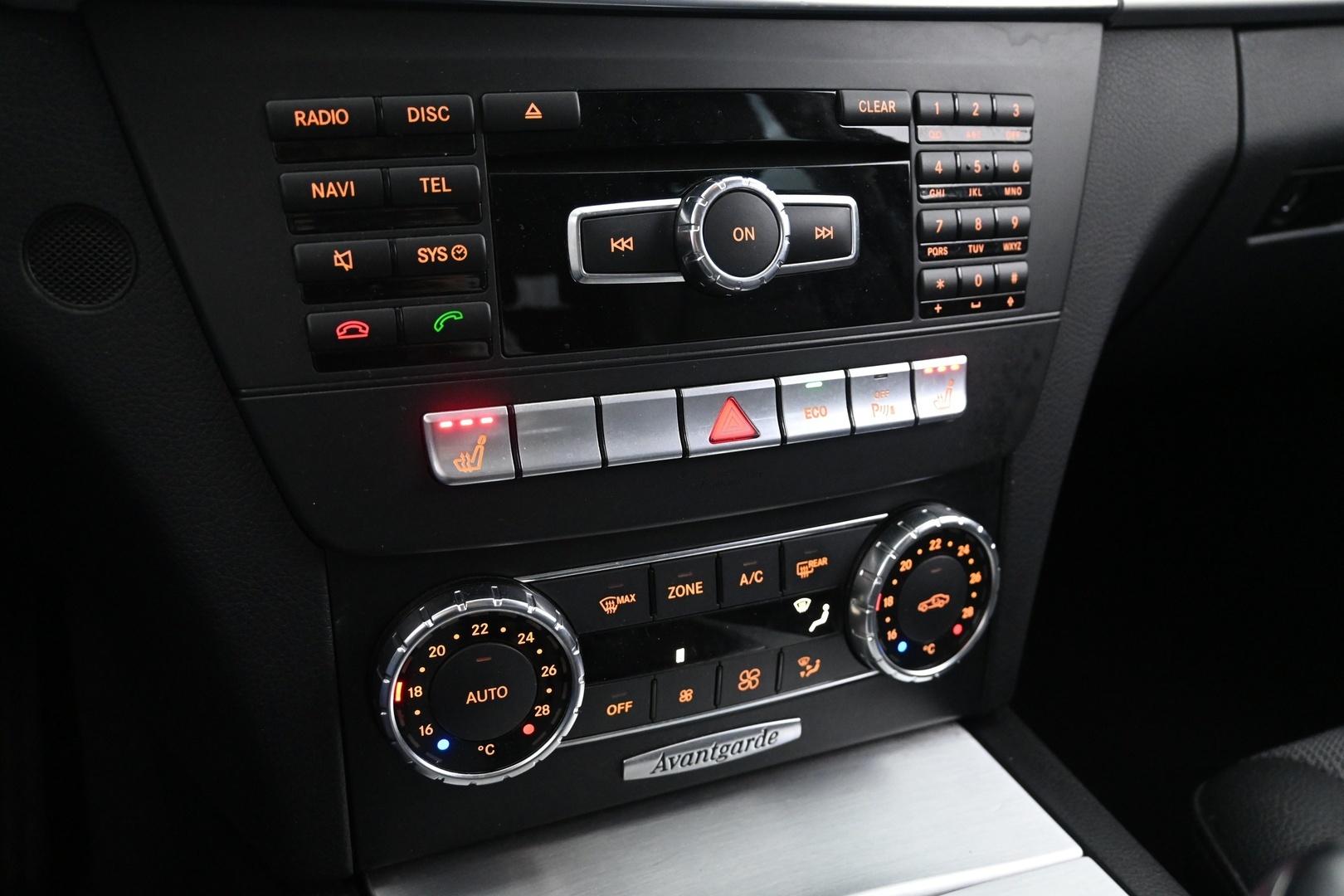 MERCEDES-BENZ C 2011