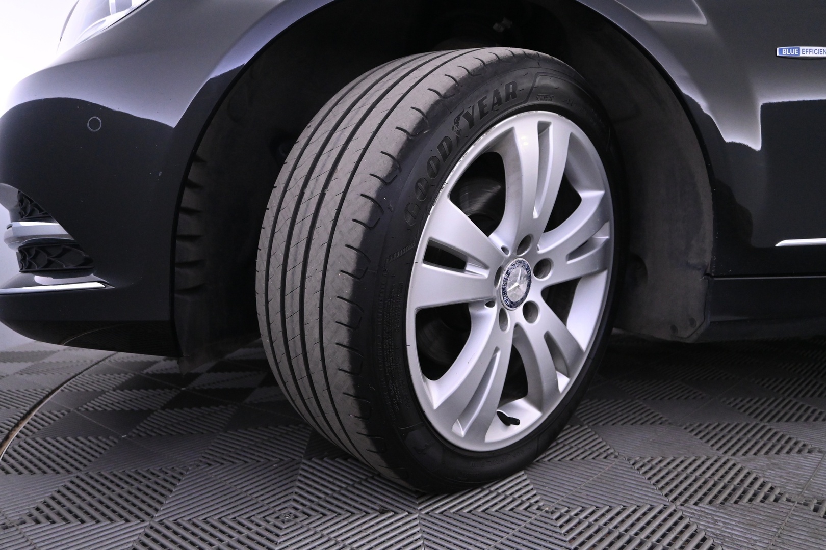 MERCEDES-BENZ C 2011