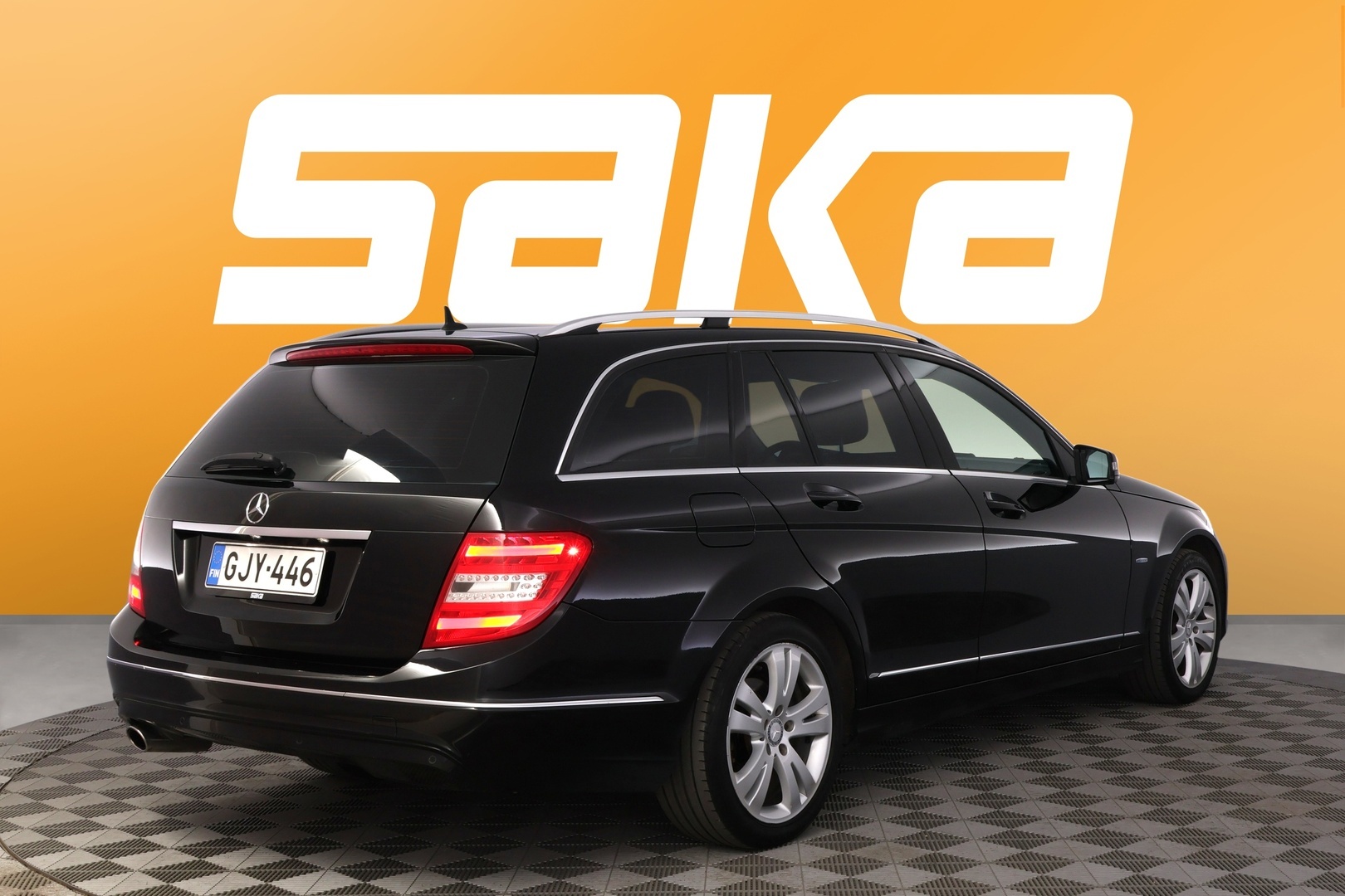 MERCEDES-BENZ C 2011