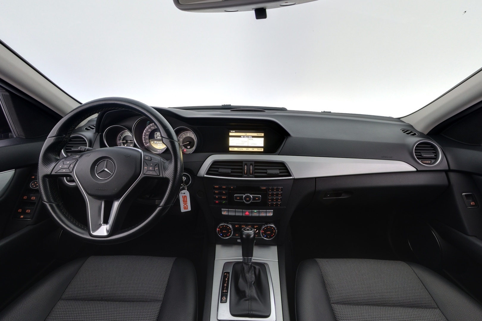 MERCEDES-BENZ C 2011