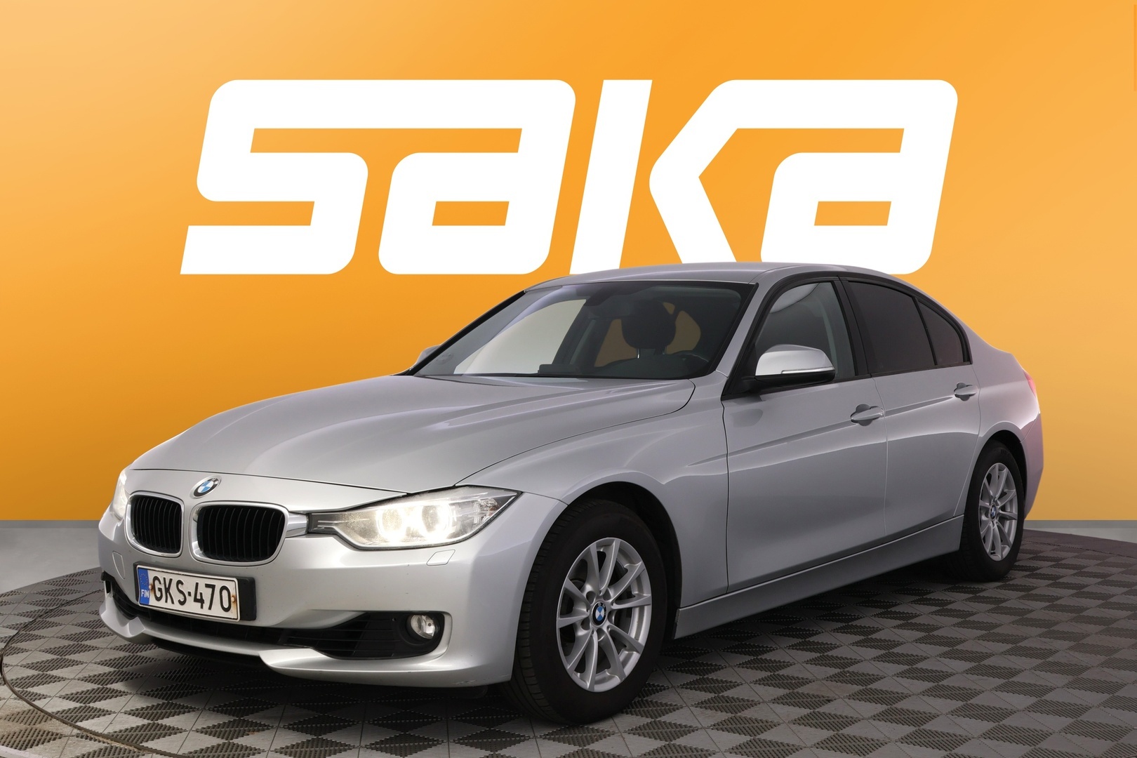 BMW 320 2013