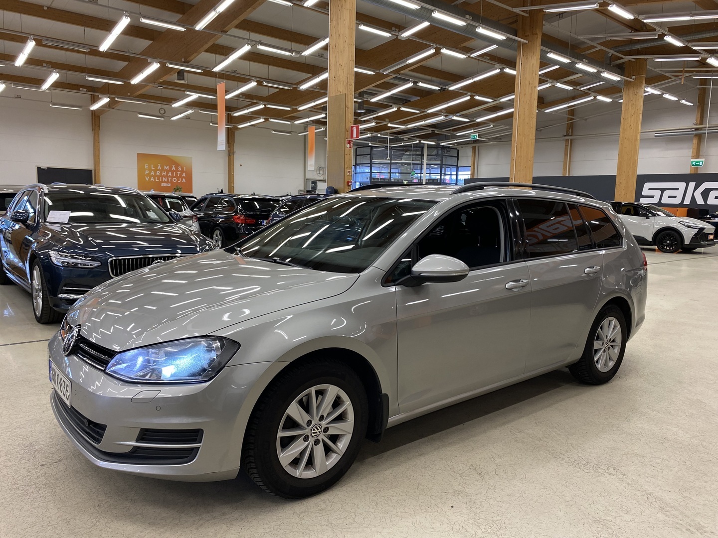 VOLKSWAGEN Golf 2014