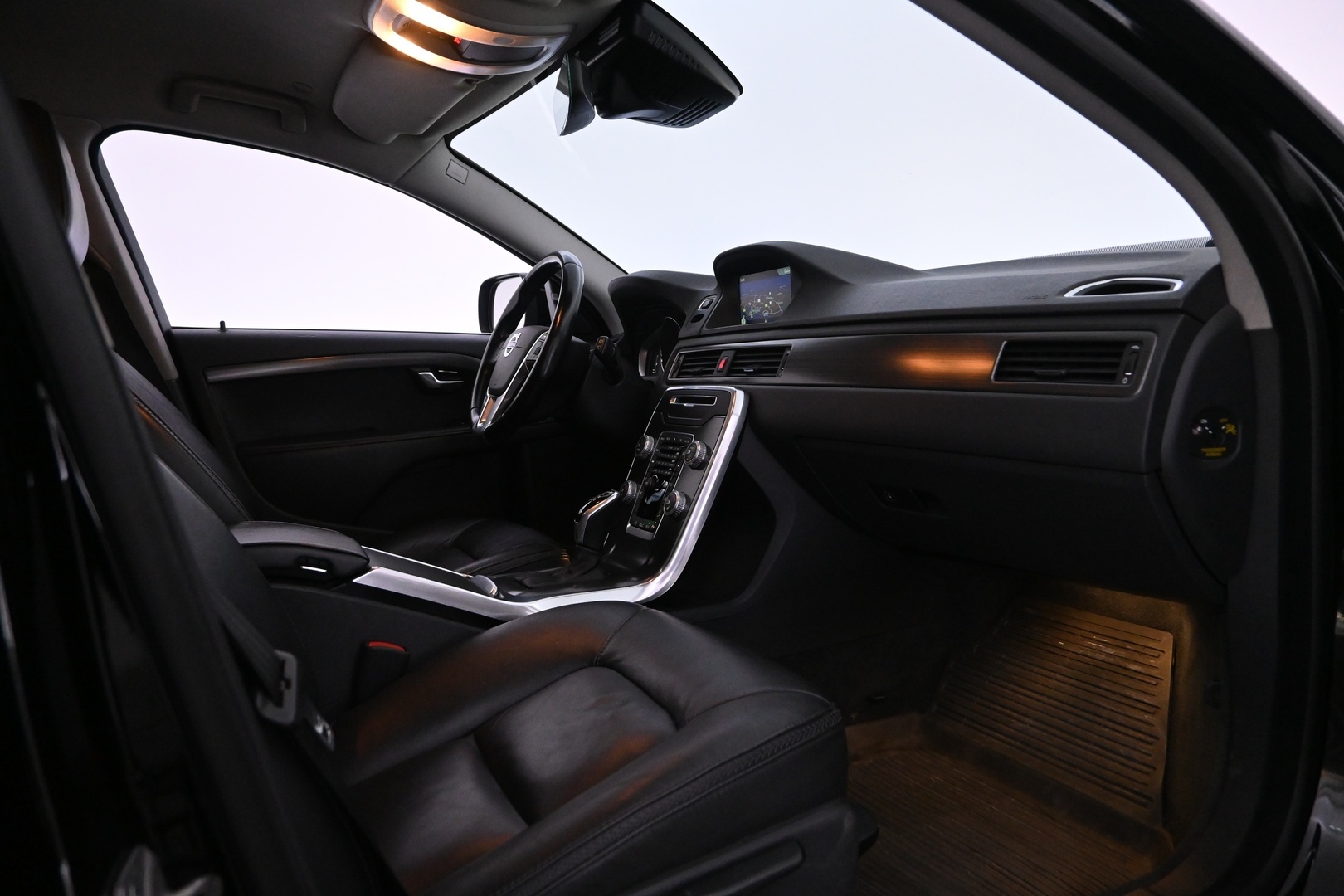 VOLVO XC70 2015