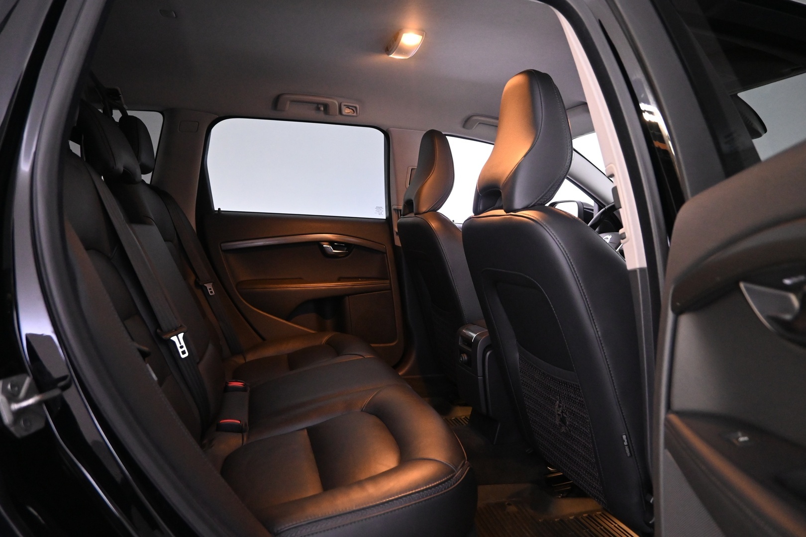 VOLVO XC70 2015