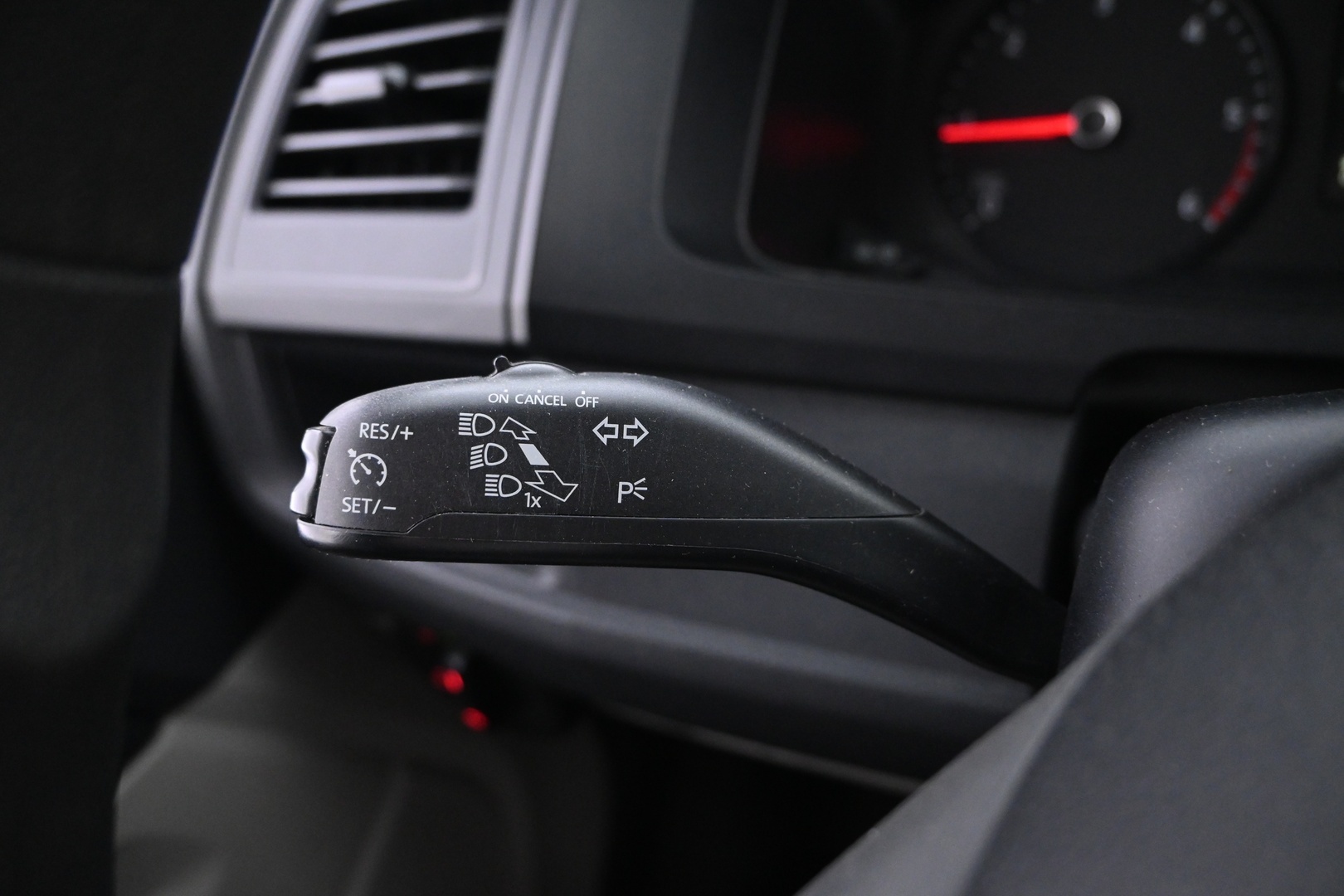 VOLKSWAGEN Transporter 2019