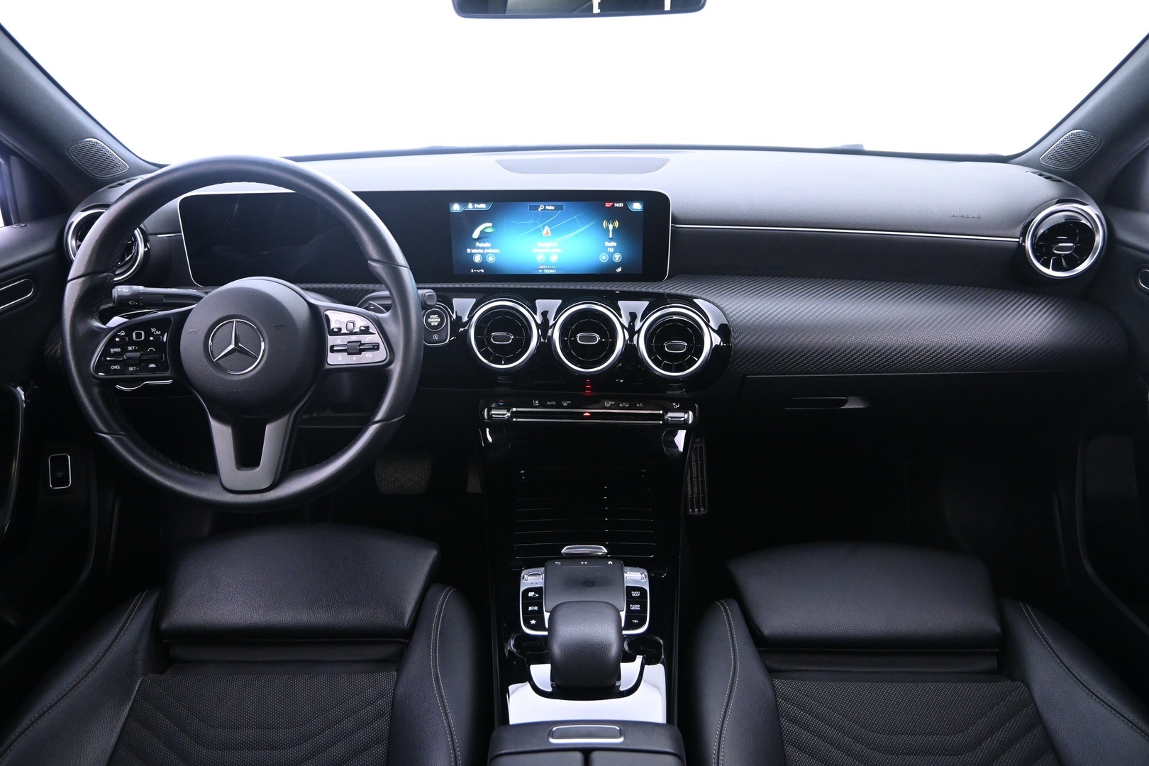 MERCEDES-BENZ A 2020