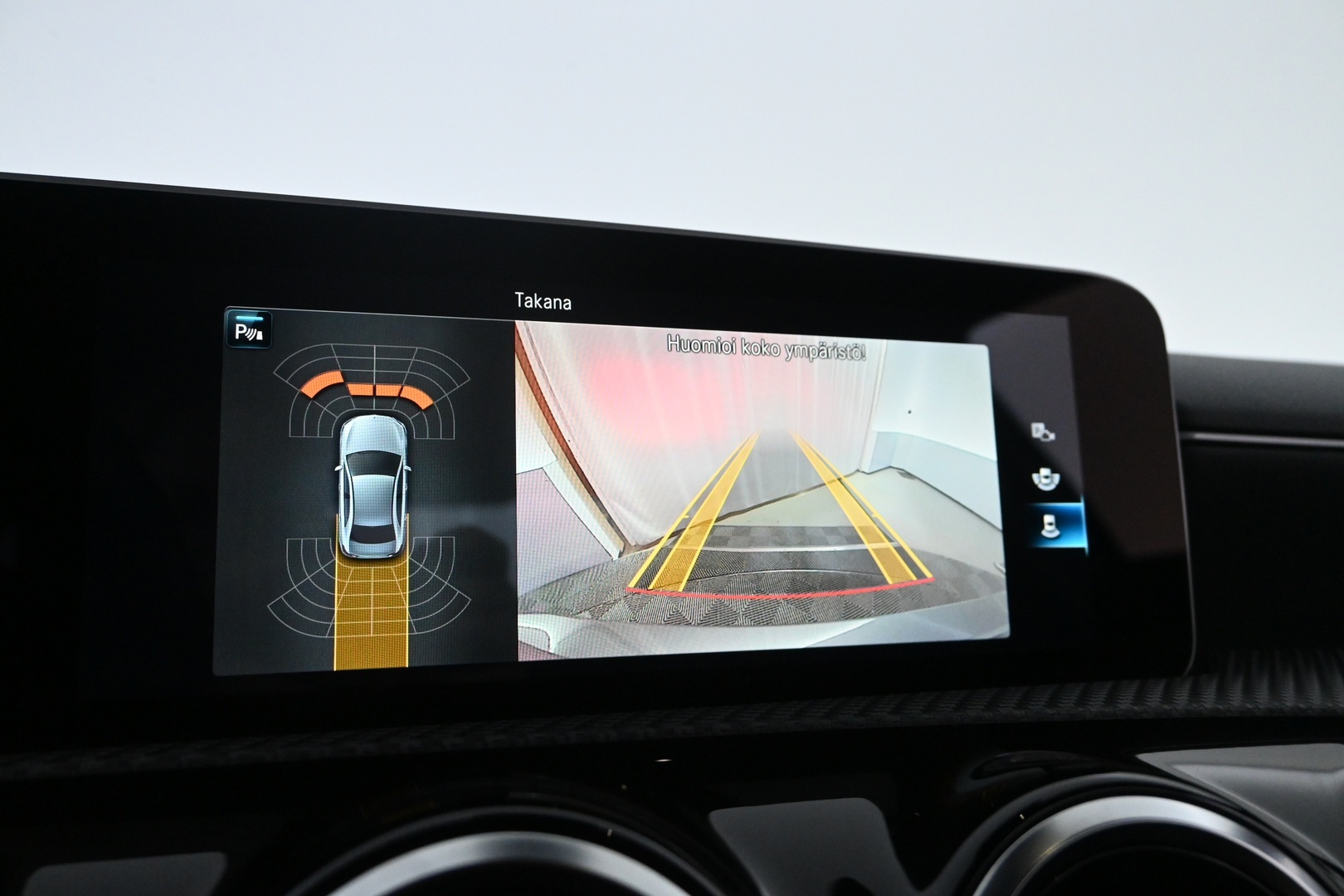 MERCEDES-BENZ A 2020